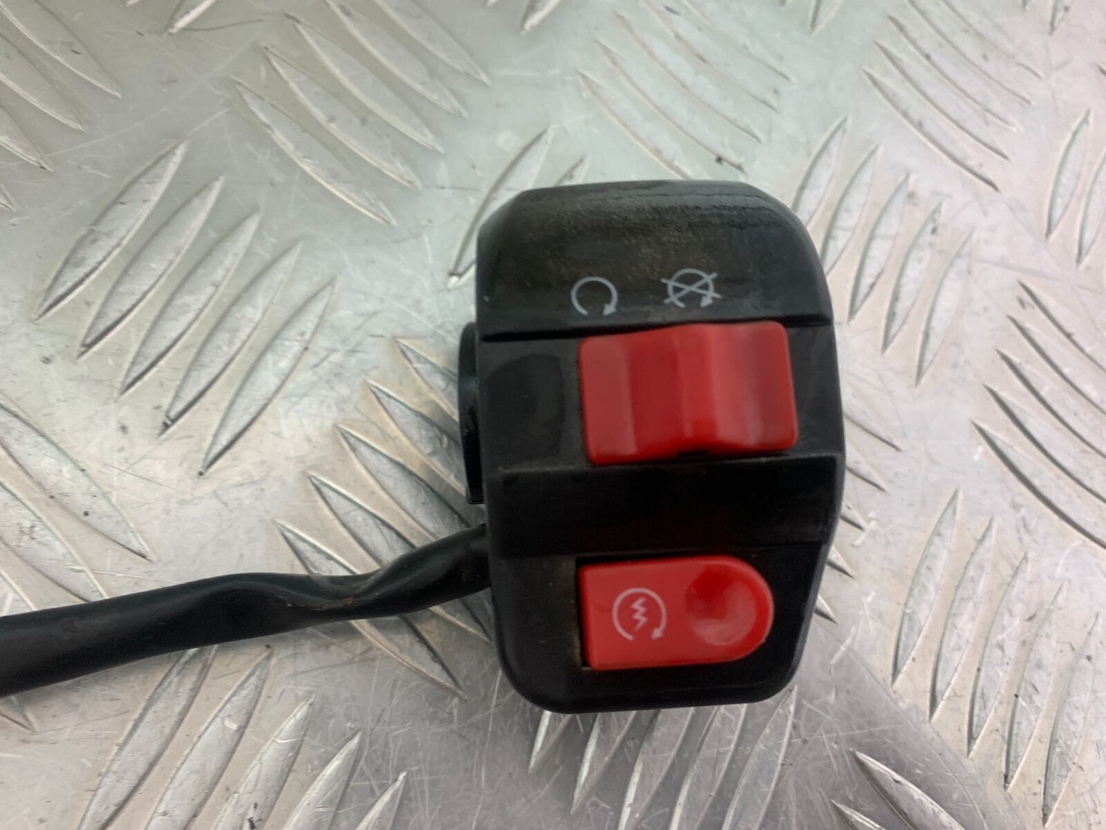 NECO GPX125 RIGHT SWITCH GEAR  YEAR 2016-2021 (CMB1052)