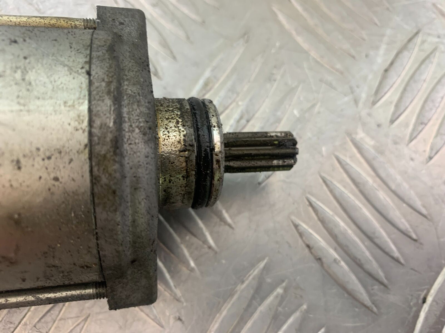 SUZUKI GSXR1000 K1 K2 STARTER MOTOR  YEAR 2001 (STOCK 753)