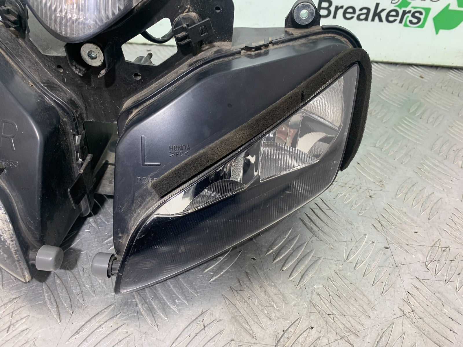 HONDA CBR1000 rr FIREBLADE HEADLIGHT  YEAR 2006 (CMB1220)