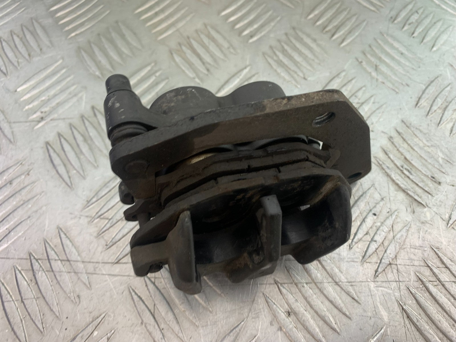 YAMAHA XMAX 300 FRONT BRAKE CALIPER YEAR 2017-2020 (CMB1218)