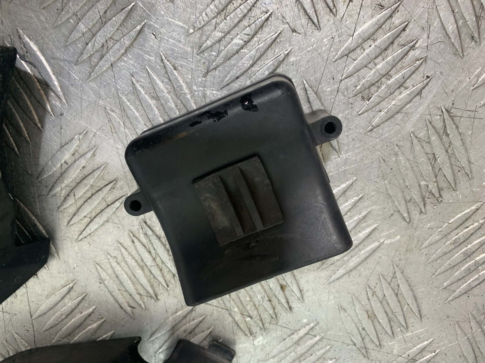 HONDA VT700 VT 700 INFILLS  SHADOW  YEAR 1984-85 (CMB1328)