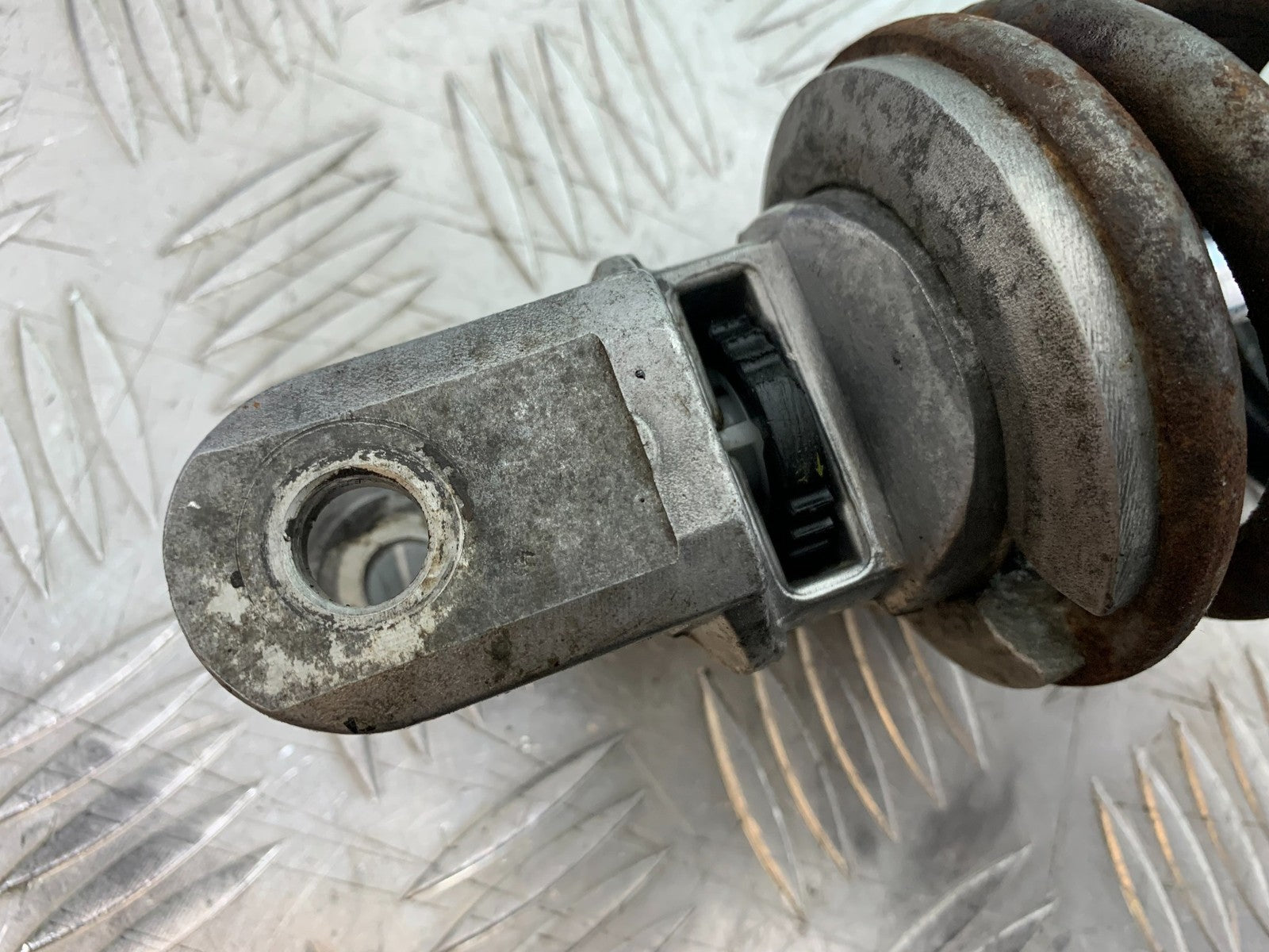 KAWASAKI ZZR1100 D REAR SHOCK   YEAR 1993-2001 (CMB1189)