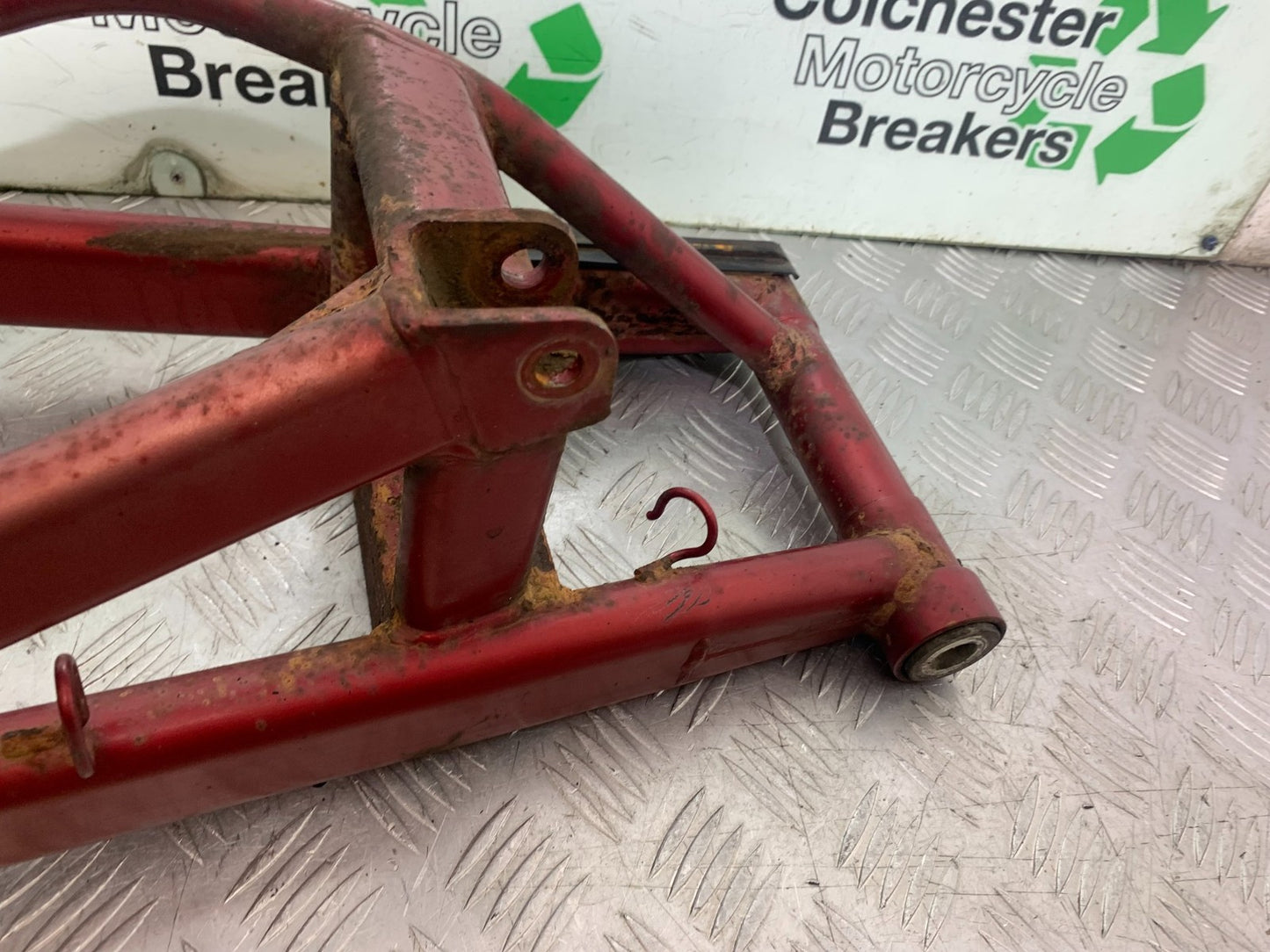 KAWASAKI ER6 F ER6F SWINGARM  YEAR 2005-2008 (CMB1277)