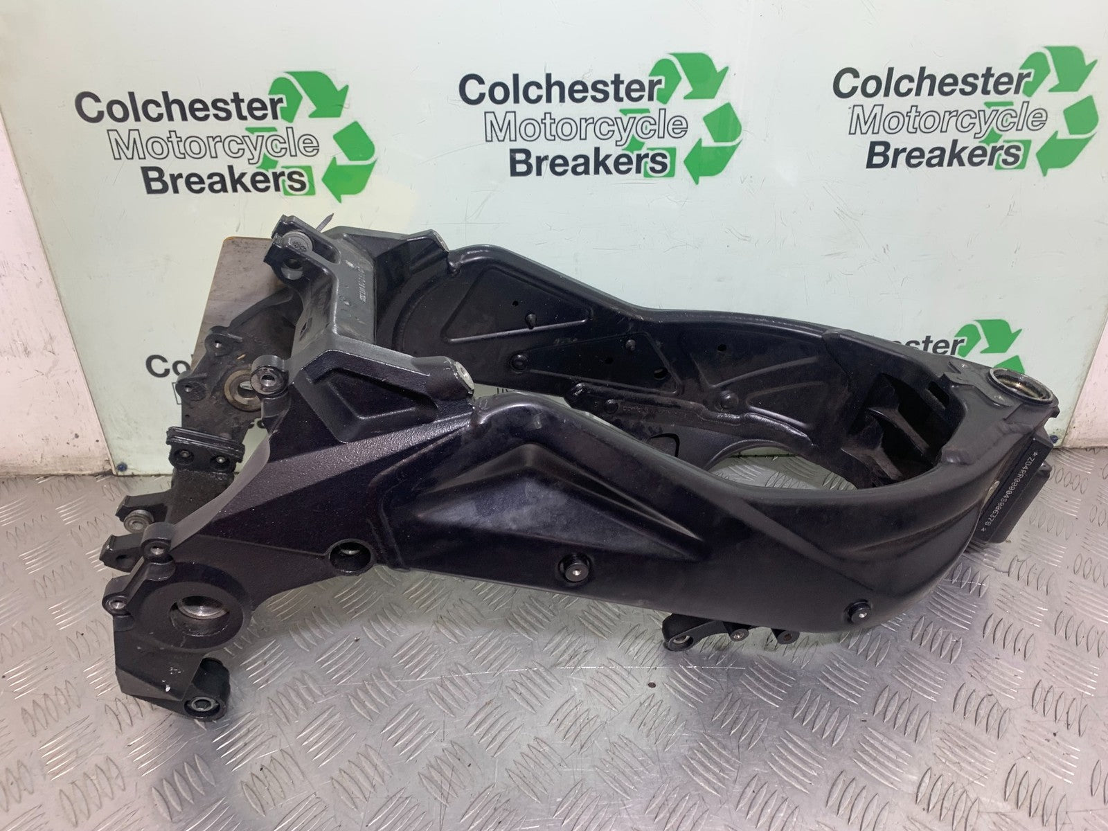 APRILIA RSV1000 R FACTORY MILLE FRAME REG LOG BOOK    2004-09 (CMB1203)