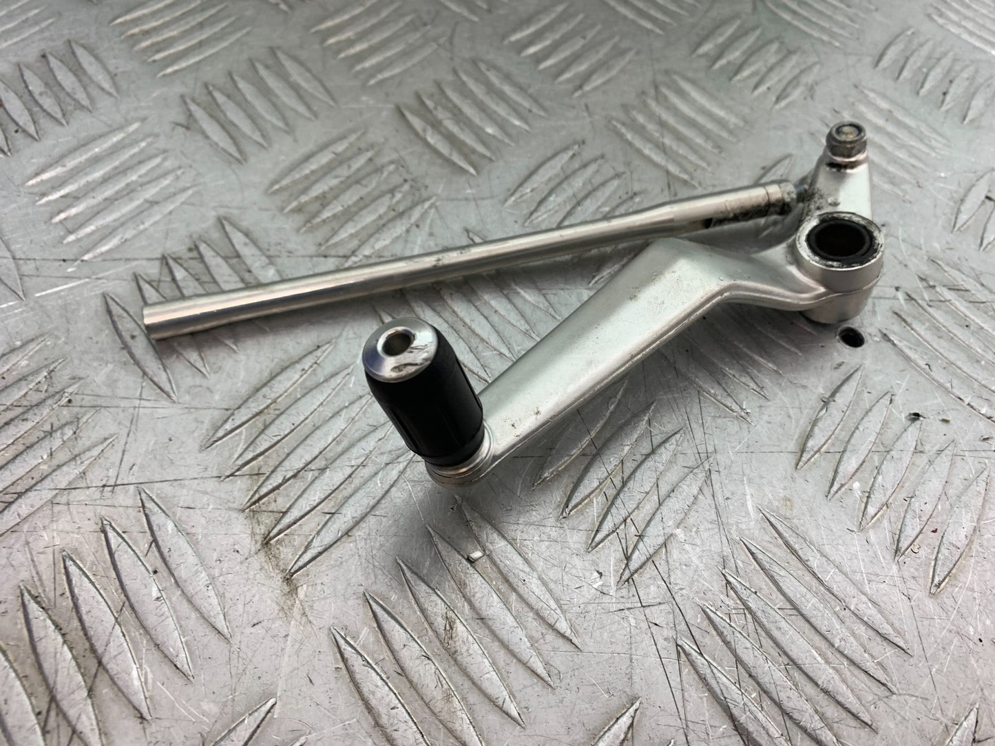 MV AGUSTA 800 F3 GEAR LEVER YEAR 2017-2019 (CMB1227)