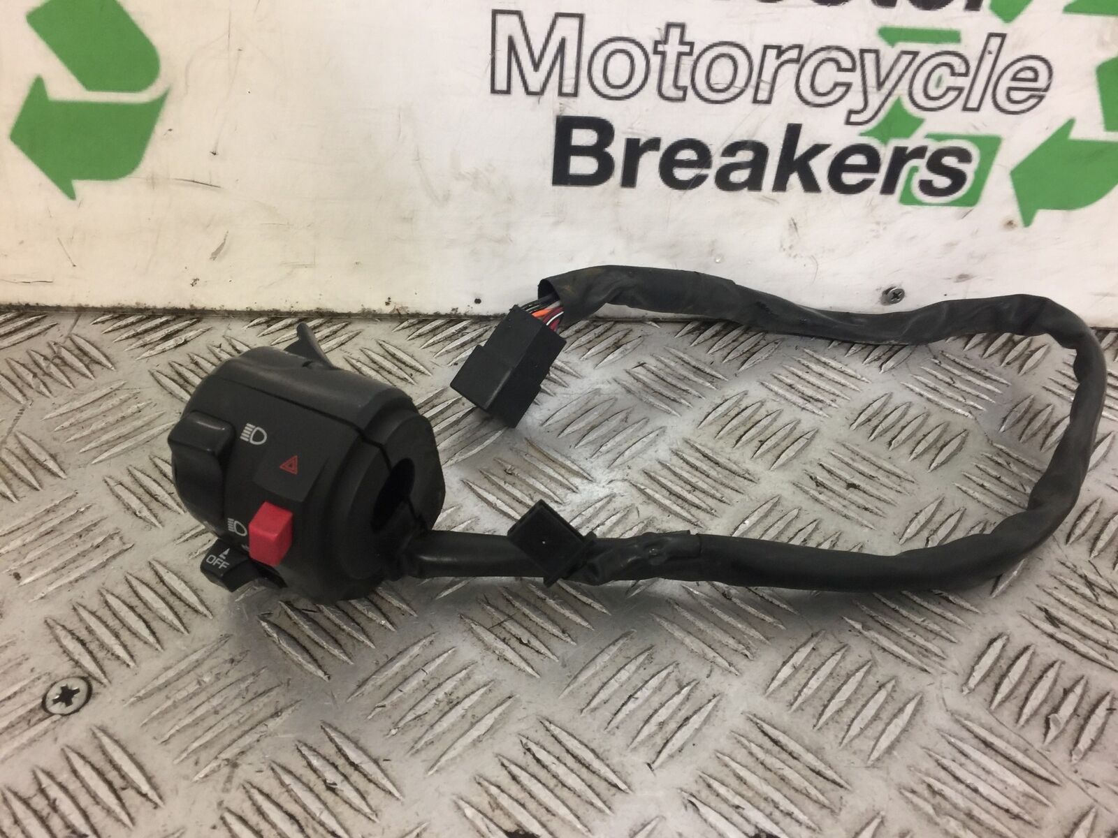 KAWASAKI ER6 F LEFT SWITCH GEAR   YEAR 2009-2011 (STOCK 412)
