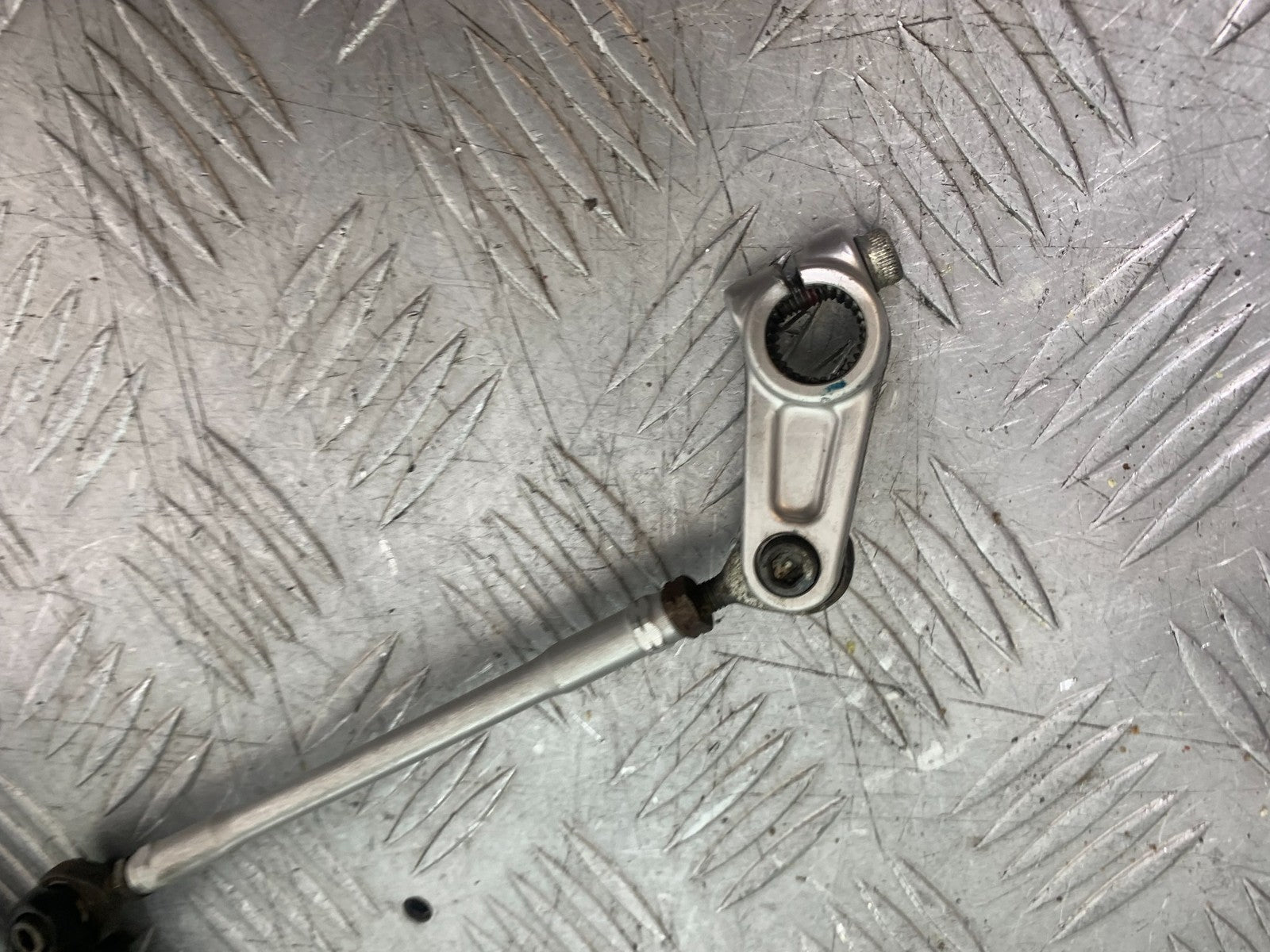 DUCATI 848 FRONT LEFT HANGER AND PEG & GEAR LEVER   YEAR 2008-2010 (CMB1323)