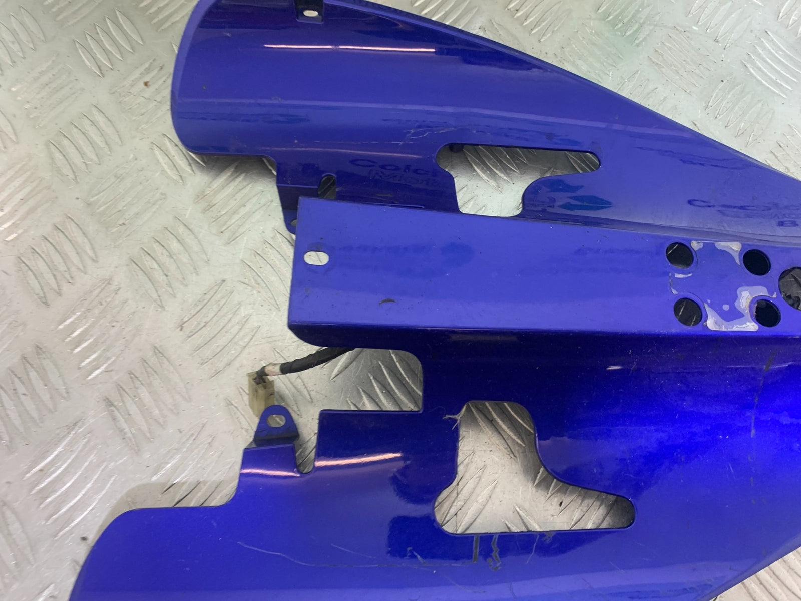 YAMAHA YZF R1 UNDERTRAY YEAR 2004-2006 (CMB1155)