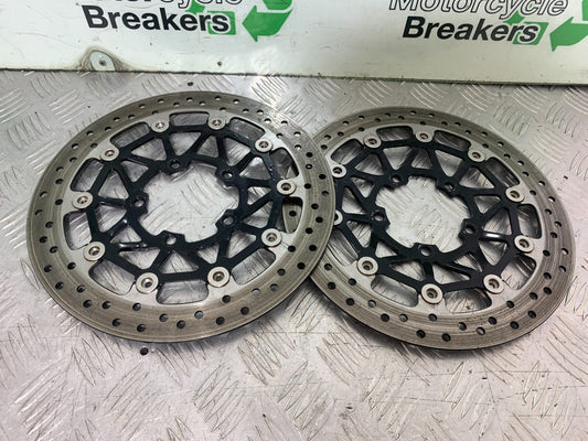 TRIUMPH 675 STREET TRIPLE R FRONT BRAKE DISCS  YEAR 2013 - 2016 (CMB1221)