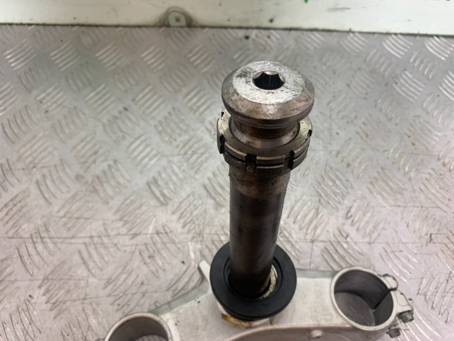 KAWASAKI ZX10R ZX10 R BOTTOM YOKE    2008-2010 (CMB1206)