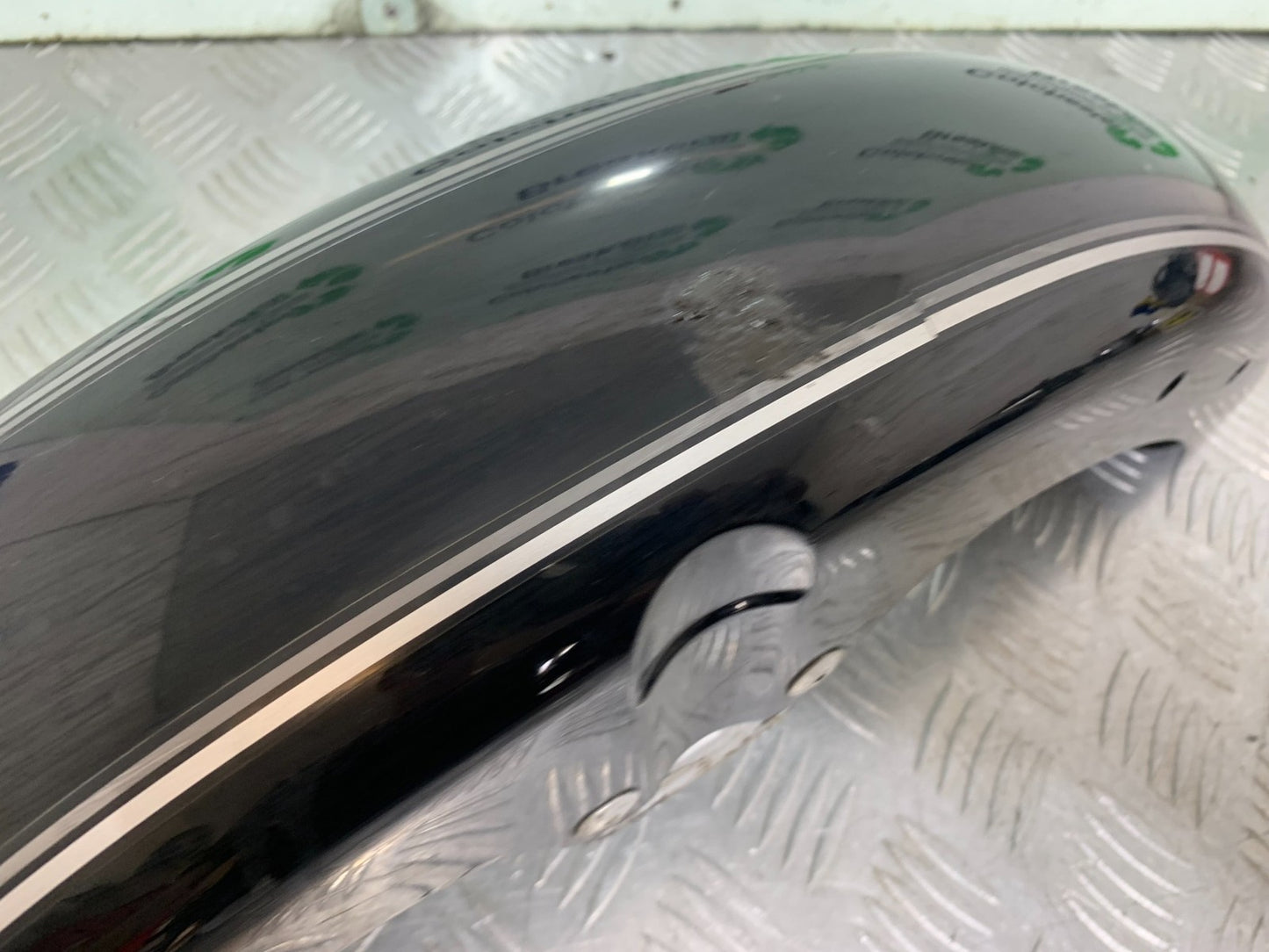 YAMAHA YBR125 CUSTOM FRONT MUDGUARD  YEAR 2008-2016 (CMB1192)