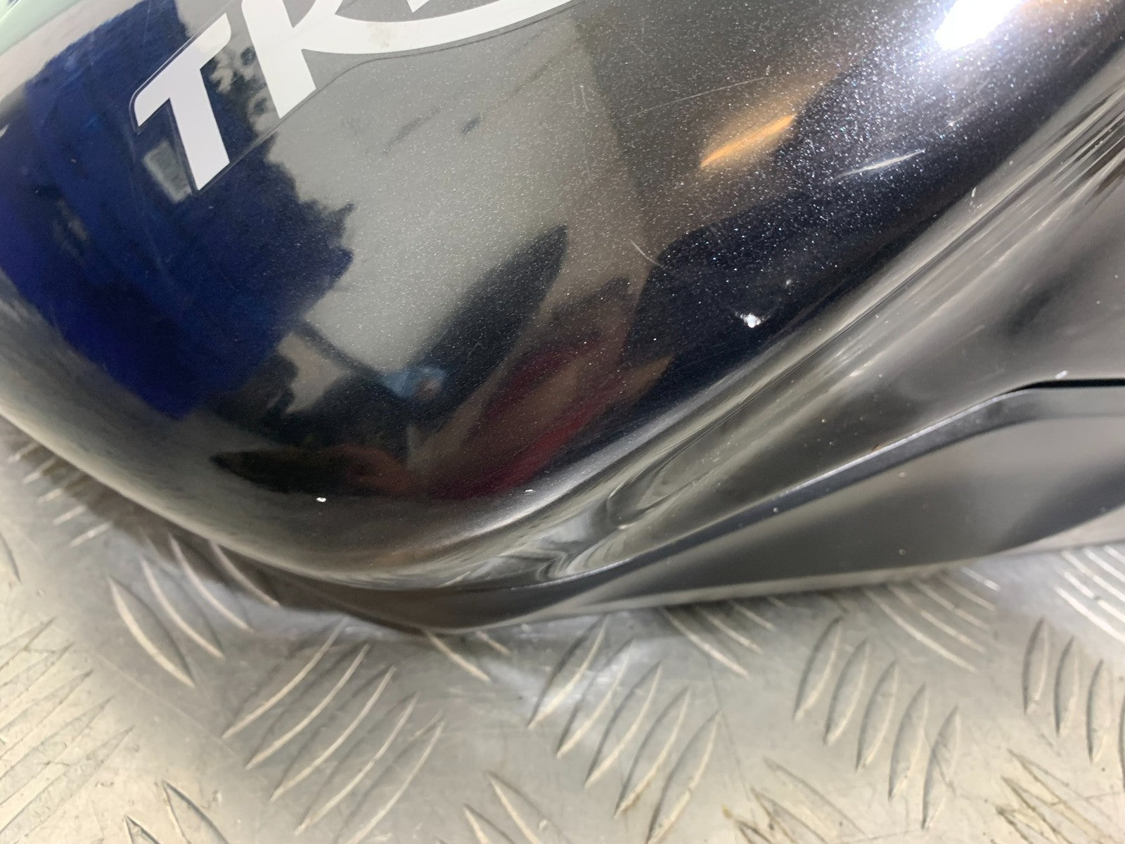 TRIUMPH 675 STREET TRIPLE PETROL TANK   2013-2016 (CMB1186)