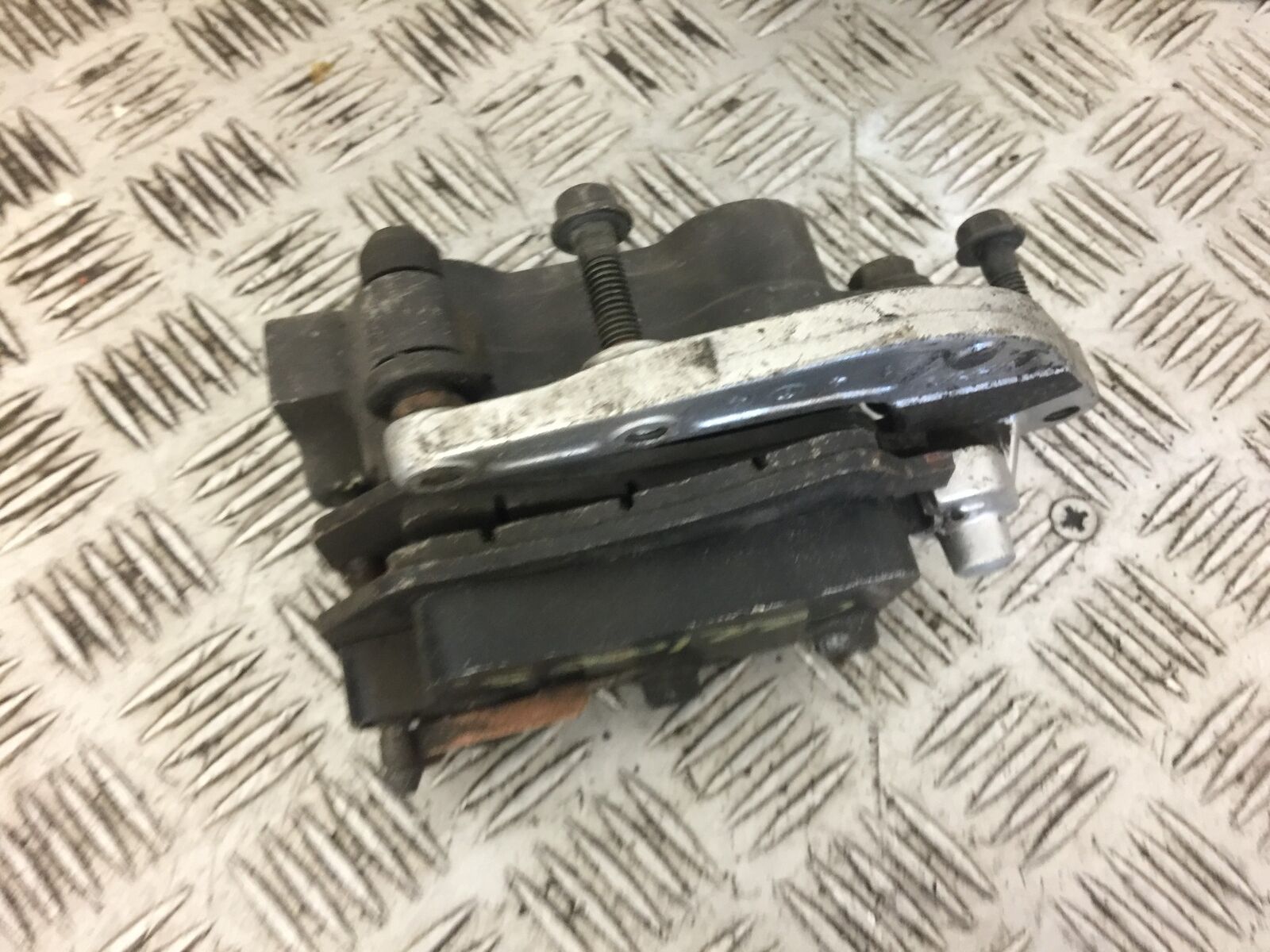 HONDA CBR1000 CBR 1000 FP FR FRONT RIGHT CALIPER  (STOCK 519)