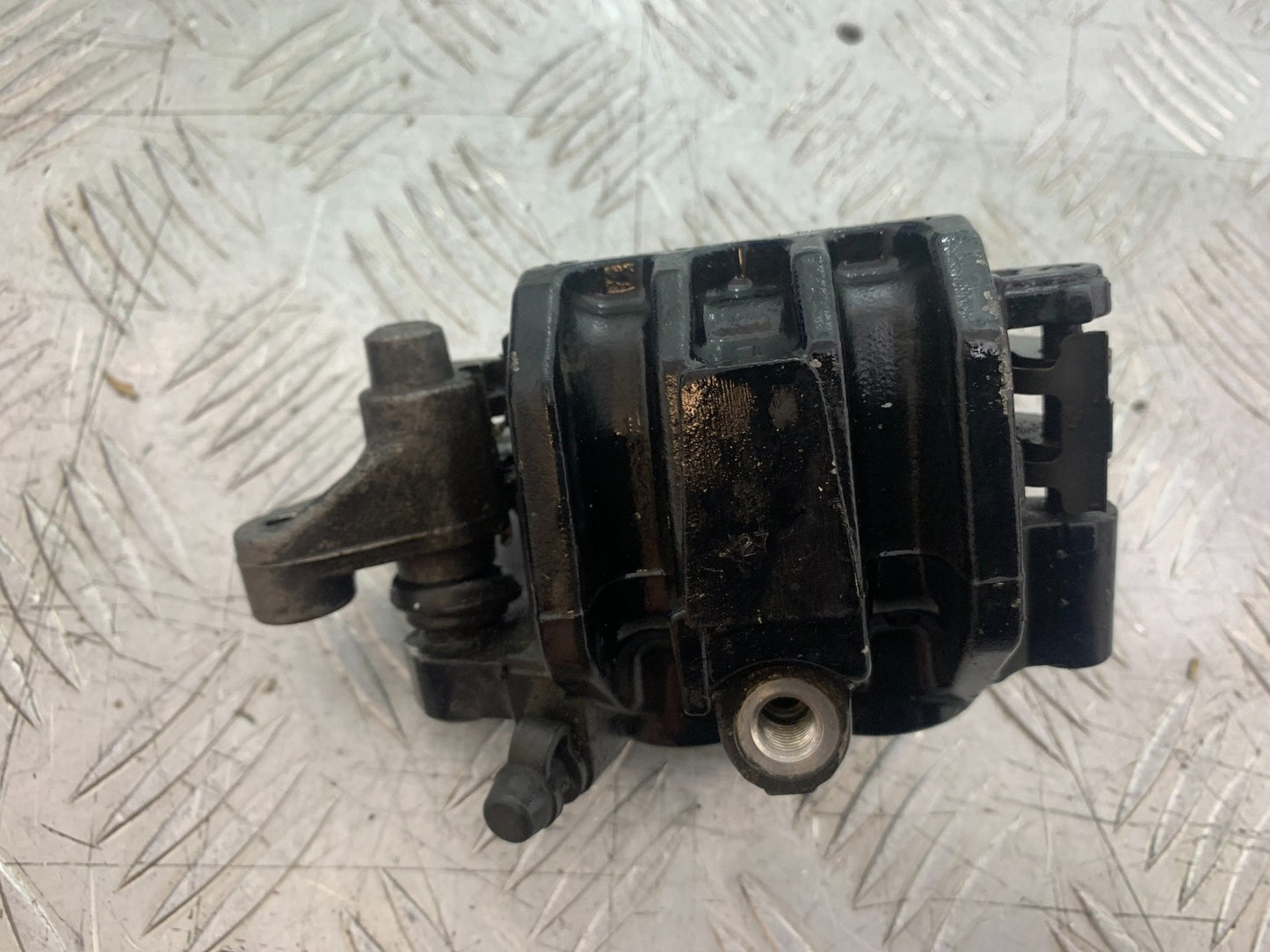 SUZUKI GW250 GW 250 INAZUMA FRONT CALIPER  YEAR 2013-2018  (CMB1205)