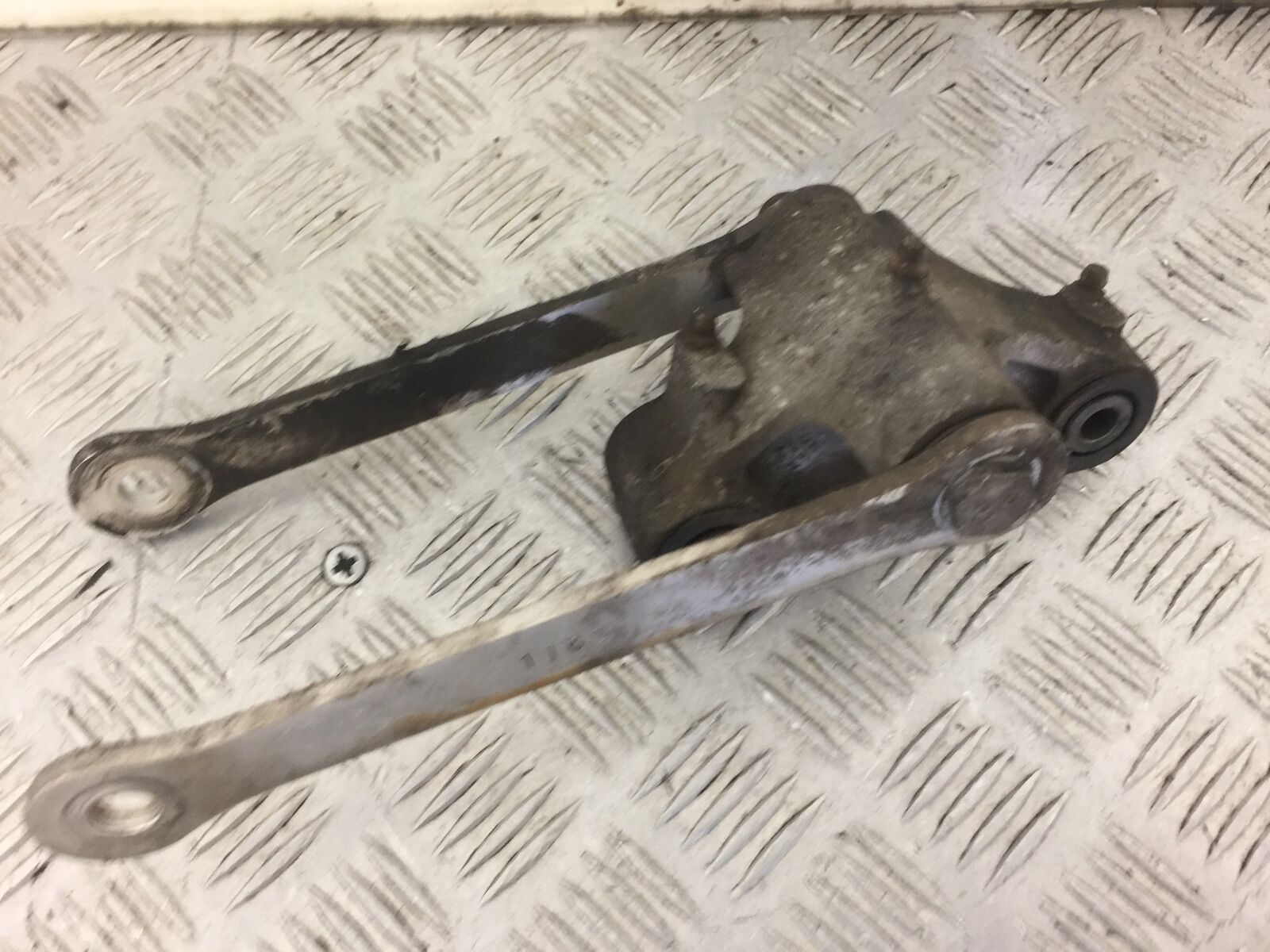 KAWASAKI ZX6R ZX6 J REAR SHOCK LINKAGE  YEAR 2000  (STOCK 456)