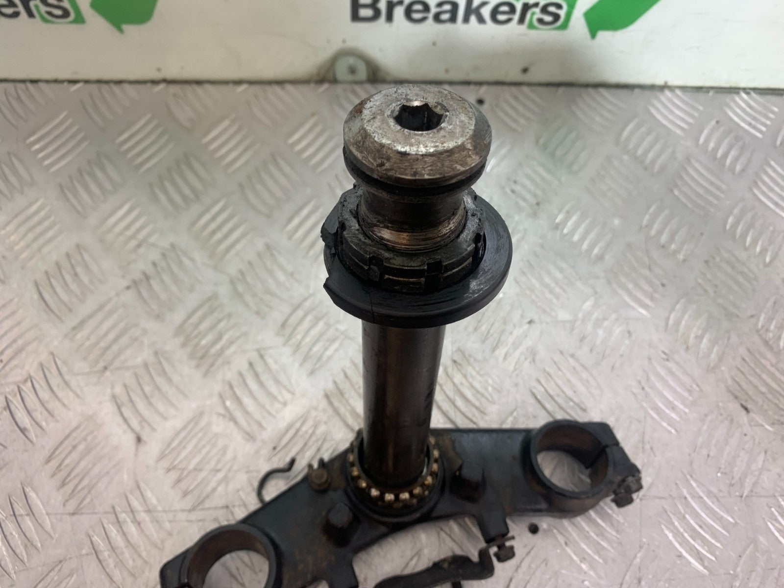 KAWASAKI Z750 Z 750 BOTTOM YOKE YEAR 2004-2006  (CMB1234)