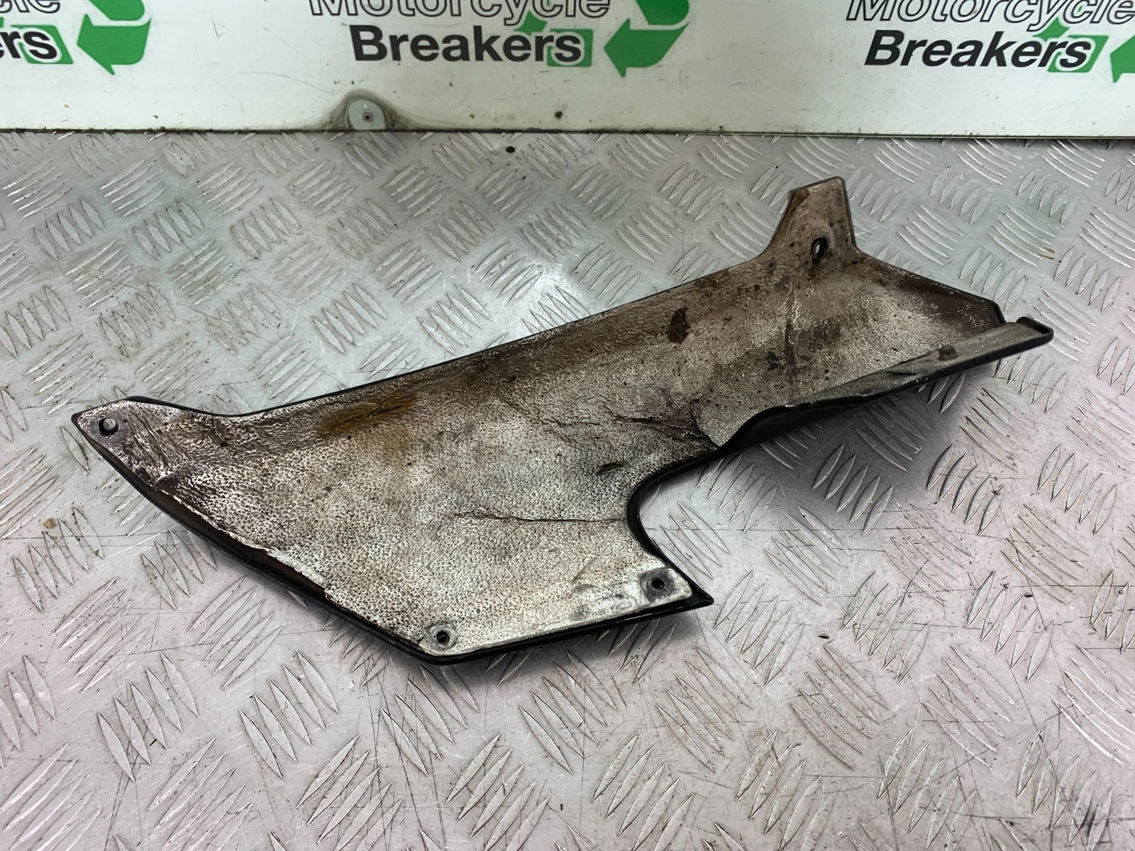 MV AGUSTA 800 F3 LEFT BELLYPAN  YEAR 2017-2019 (CMB1227)