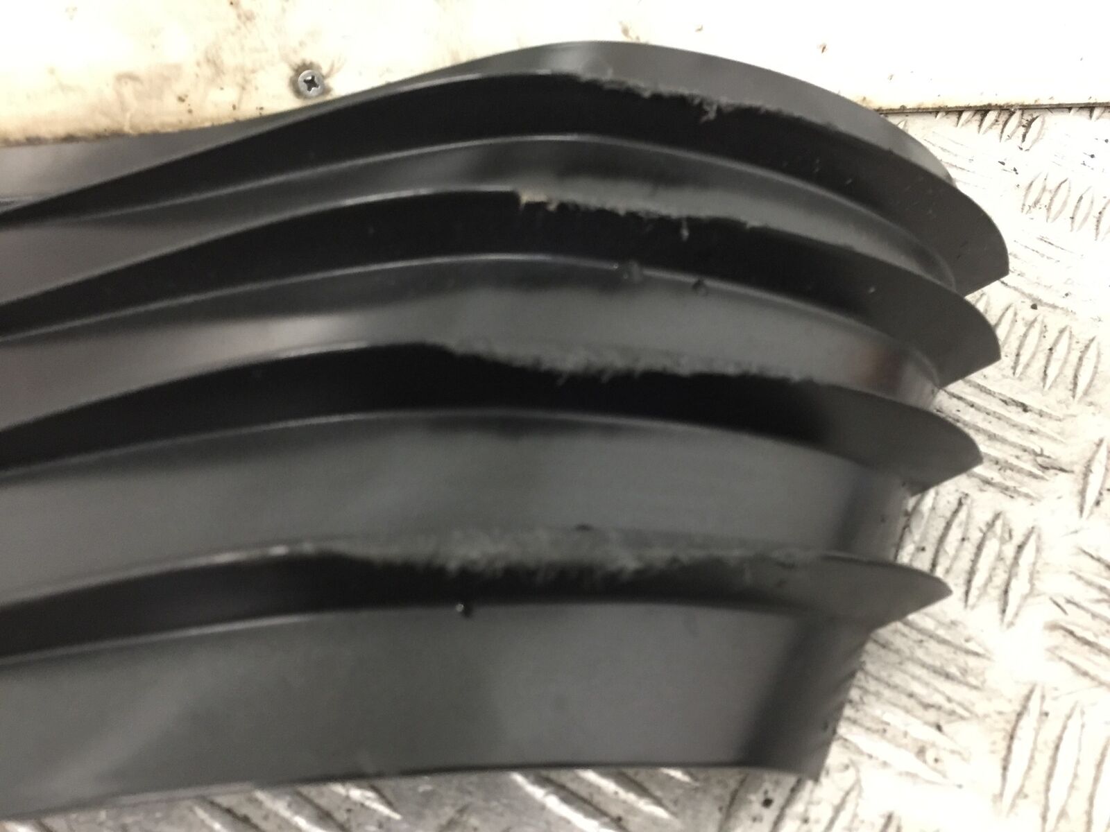 KAWASAKI ZZR1400 ZZR 1400 RIGHT INFILL PANEL  YEAR 2007-11(STOCK 893)