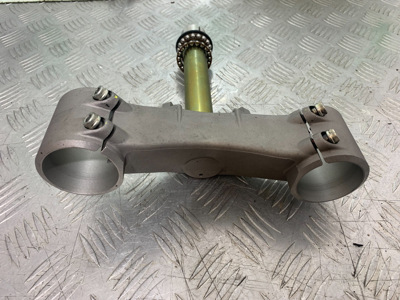 DUCATI 1198 S BOTTOM YOKE  YEAR 2009-2011 (CMB1219)