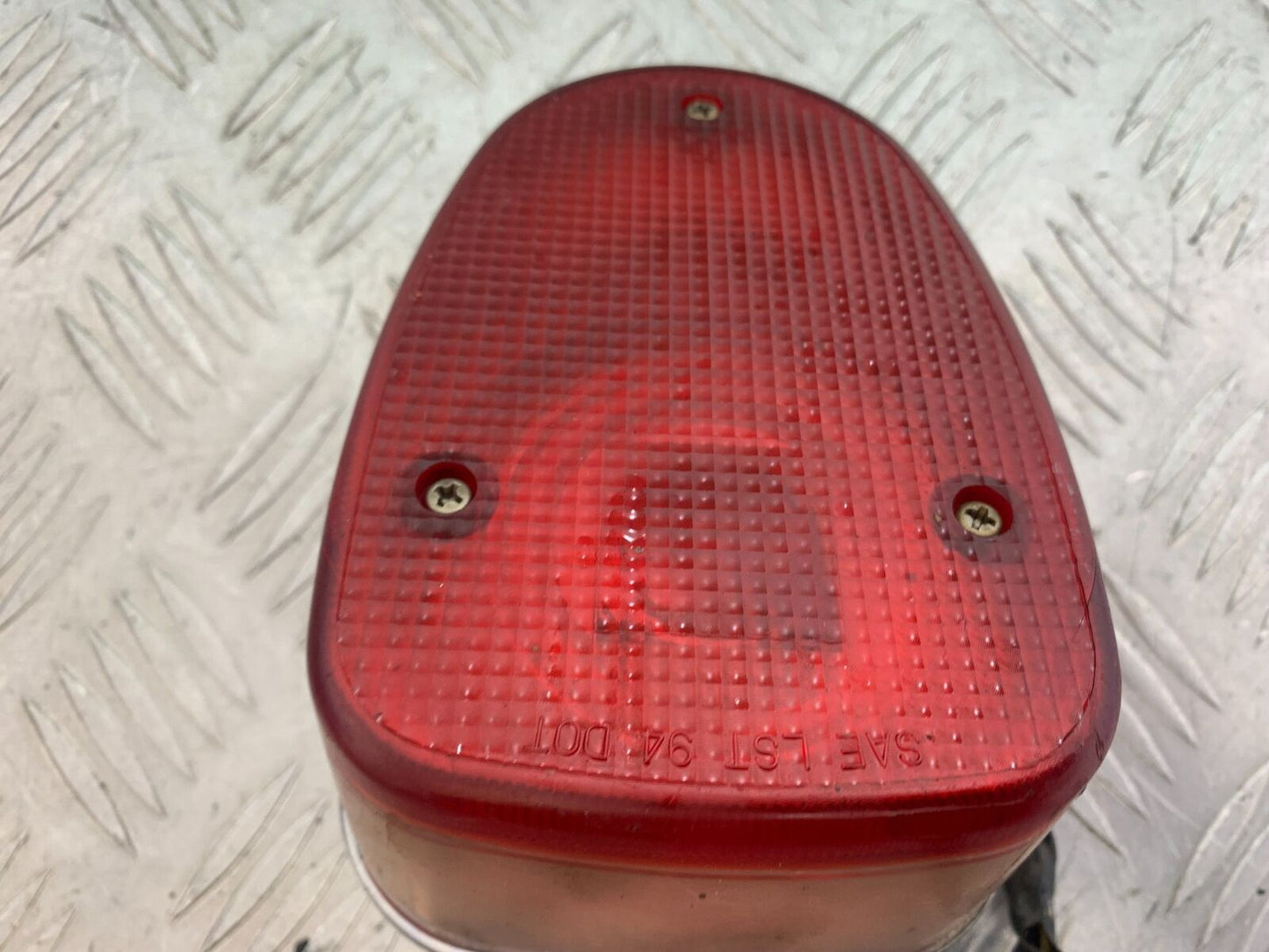 YAMAHA XVS 1100 DRAGSTAR REAR LIGHT  YEAR 2000-2007 (CMB1108)