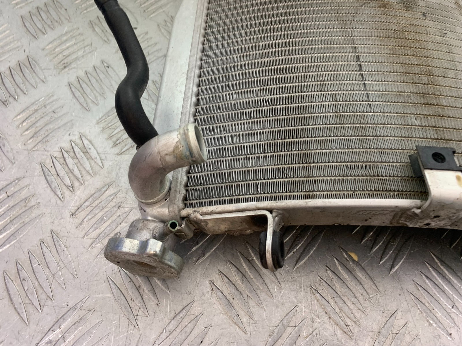 MV AGUSTA 675 F3 R&G RADIATOR  YEAR 2012-2016 (CMB1302)