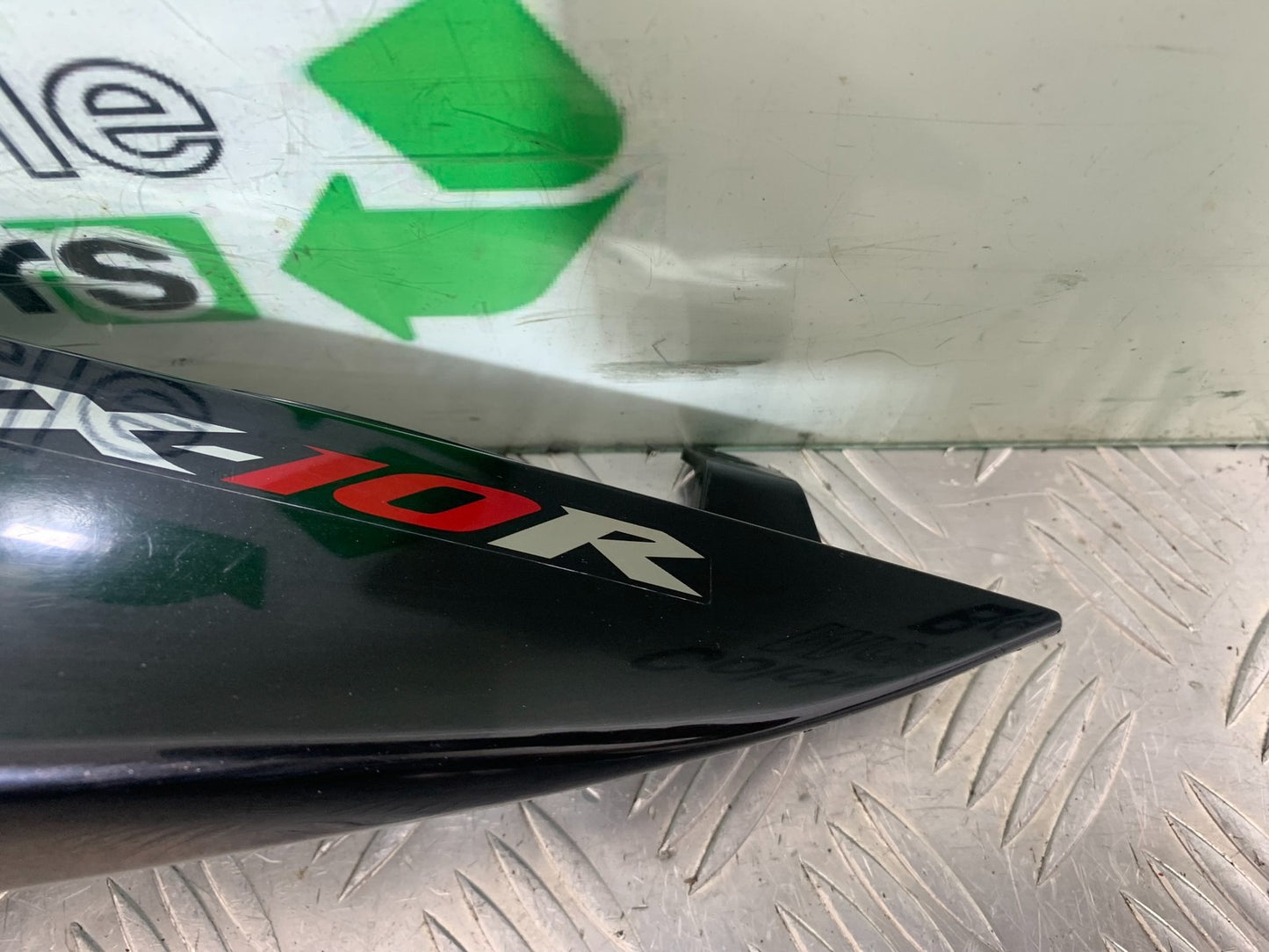 KAWASAKI ZX10R ZX10 R LEFT SEAT PANEL  2008-2010 (CMB1206)