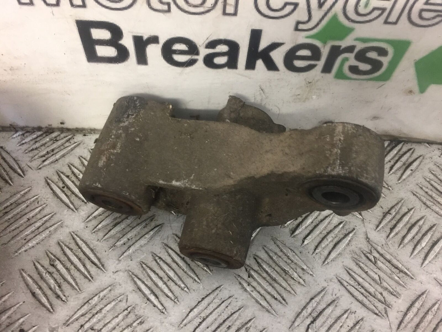 KAWASAKI VN900 VN 900 CUSTOM SHOCK LINKAGE   YEAR 2010 (STOCK 387)