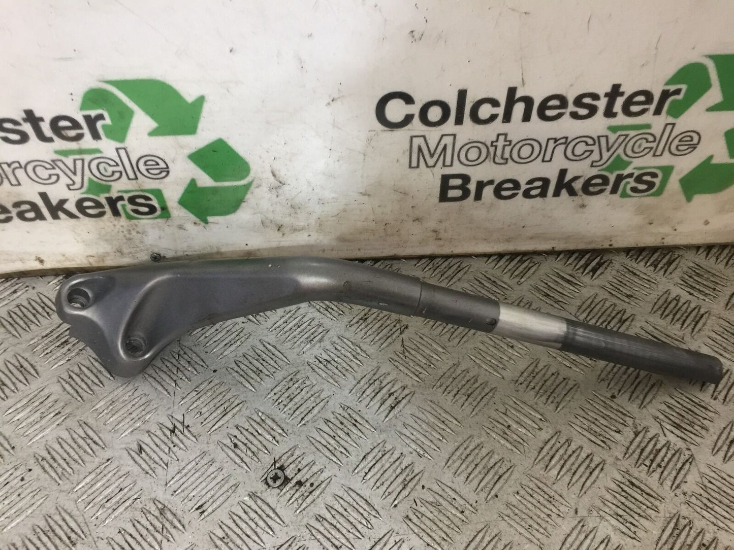 TRIUMPH TROPHY 1215 SE RIGHT BAR   2012-2017 (STOCK 740)