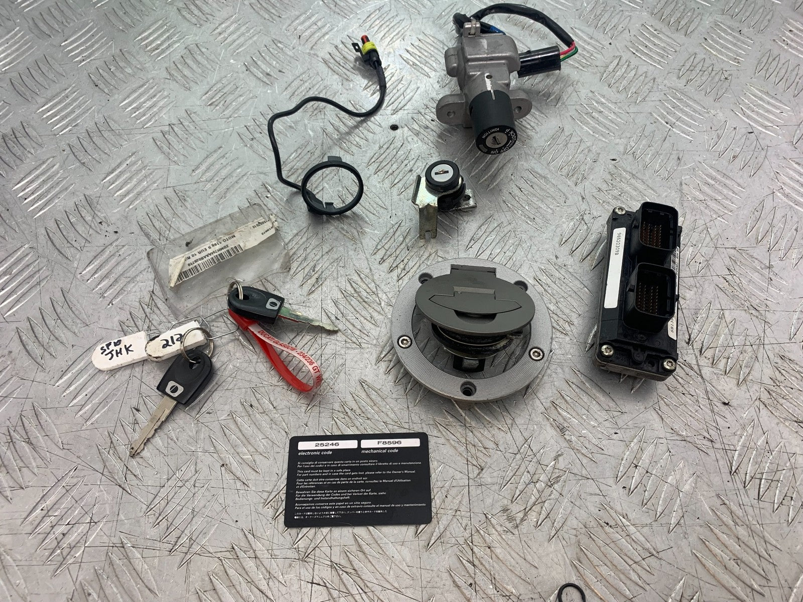 DUCATI 1198 S ECU LOCKS CLOCKS KEYS CODE   YEAR 2009-2011 (CMB1219)