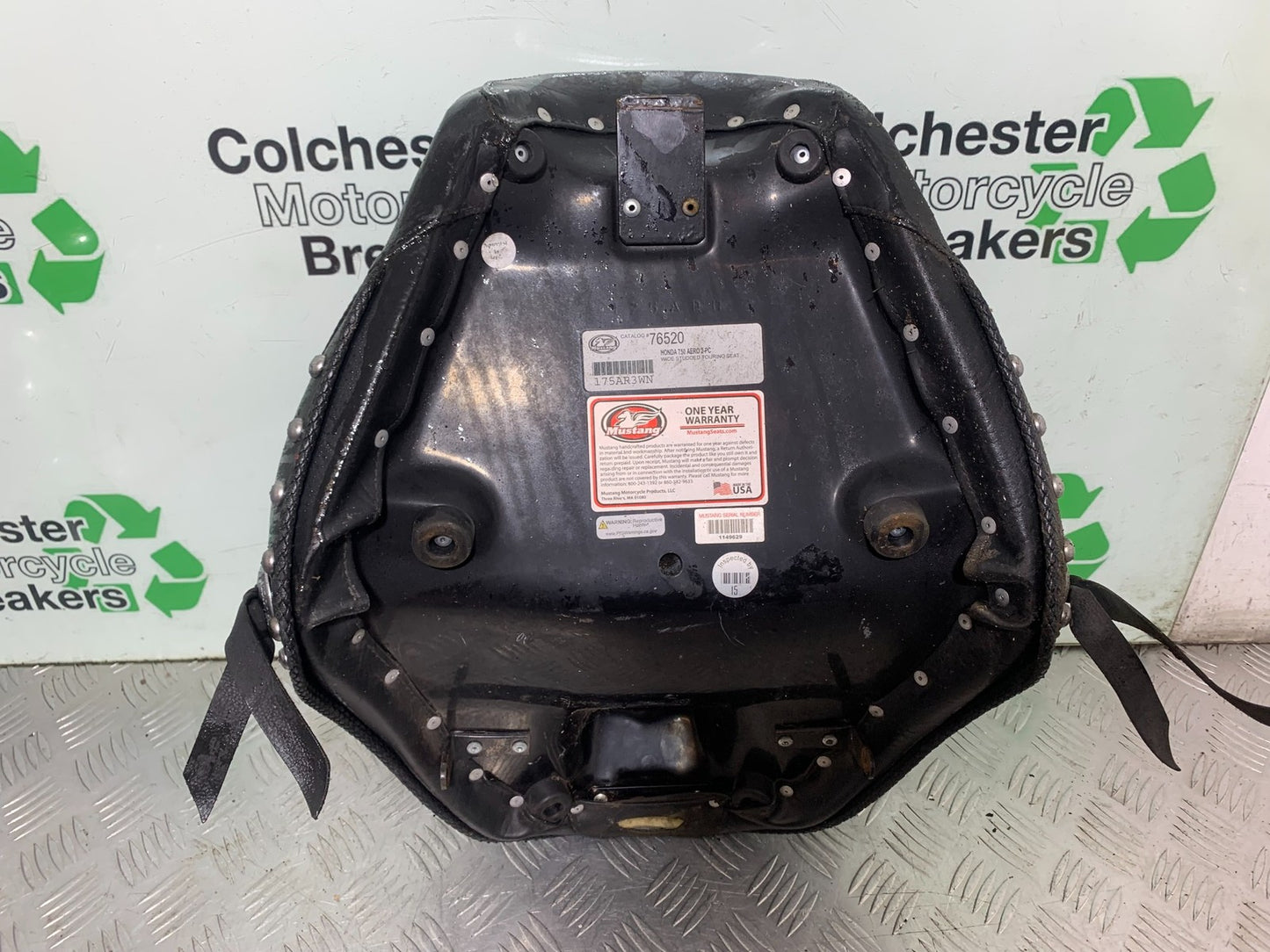 HONDA VT750 SHADOW FRONT SEAT  YEAR 2003-2004 (CMB1265)