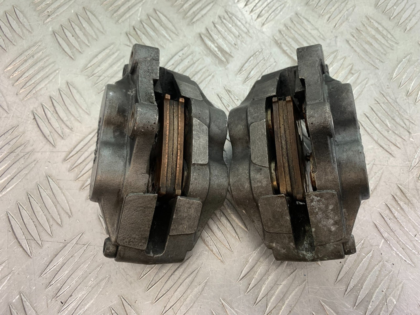 KAWASAKI ZZR1100 D FRONT BRAKE CALIPERS  YEAR 1993-2001 (CMB1189)