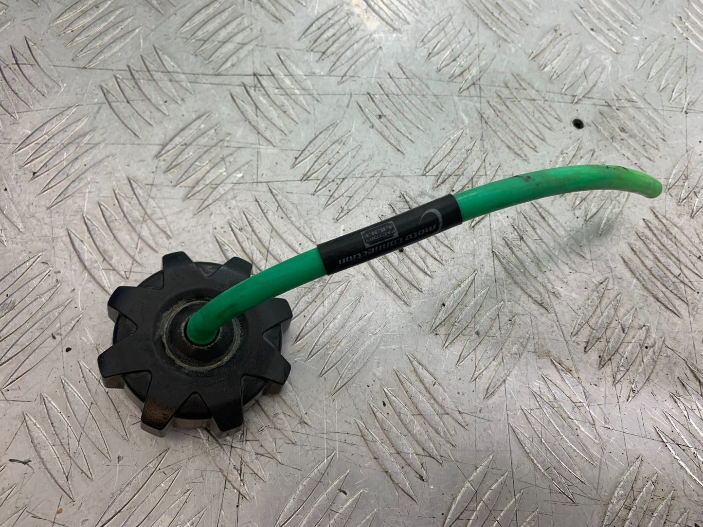 KAWASAKI KXF450 KXF 450 PETROL CAP YEAR 2013 CMB1217)