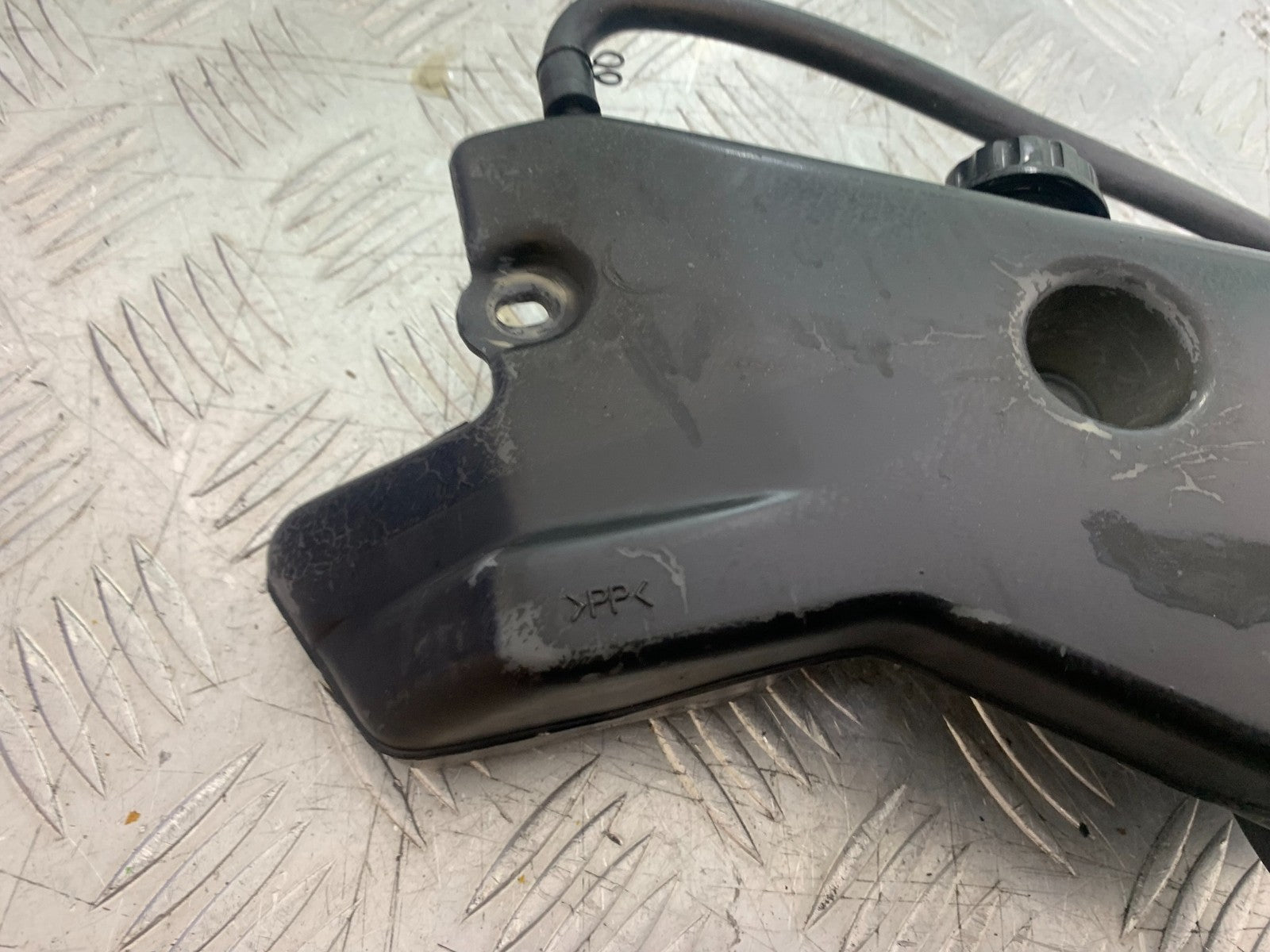 KAWASAKI ZX9R ZX9 C COOLANT BOTTLE   YEAR 1998-99 (CMB1213)