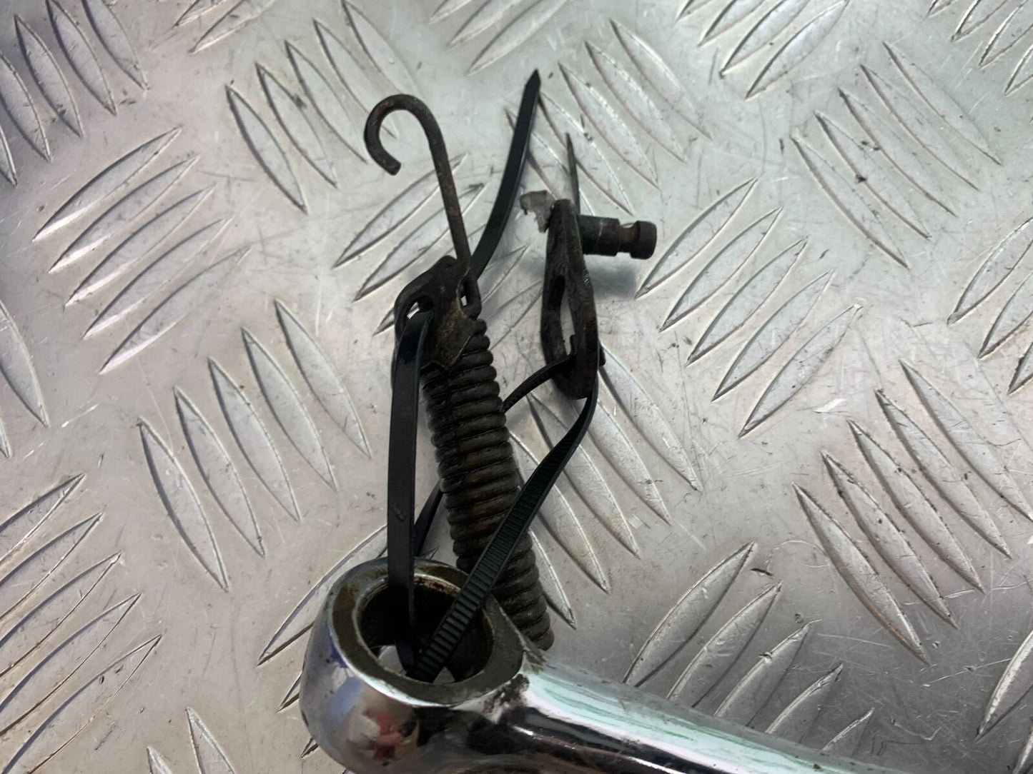 YAMAHA FJ1100 FJ 1100 SIDE STAND  YEAR 1984-1985 (CMB1101)