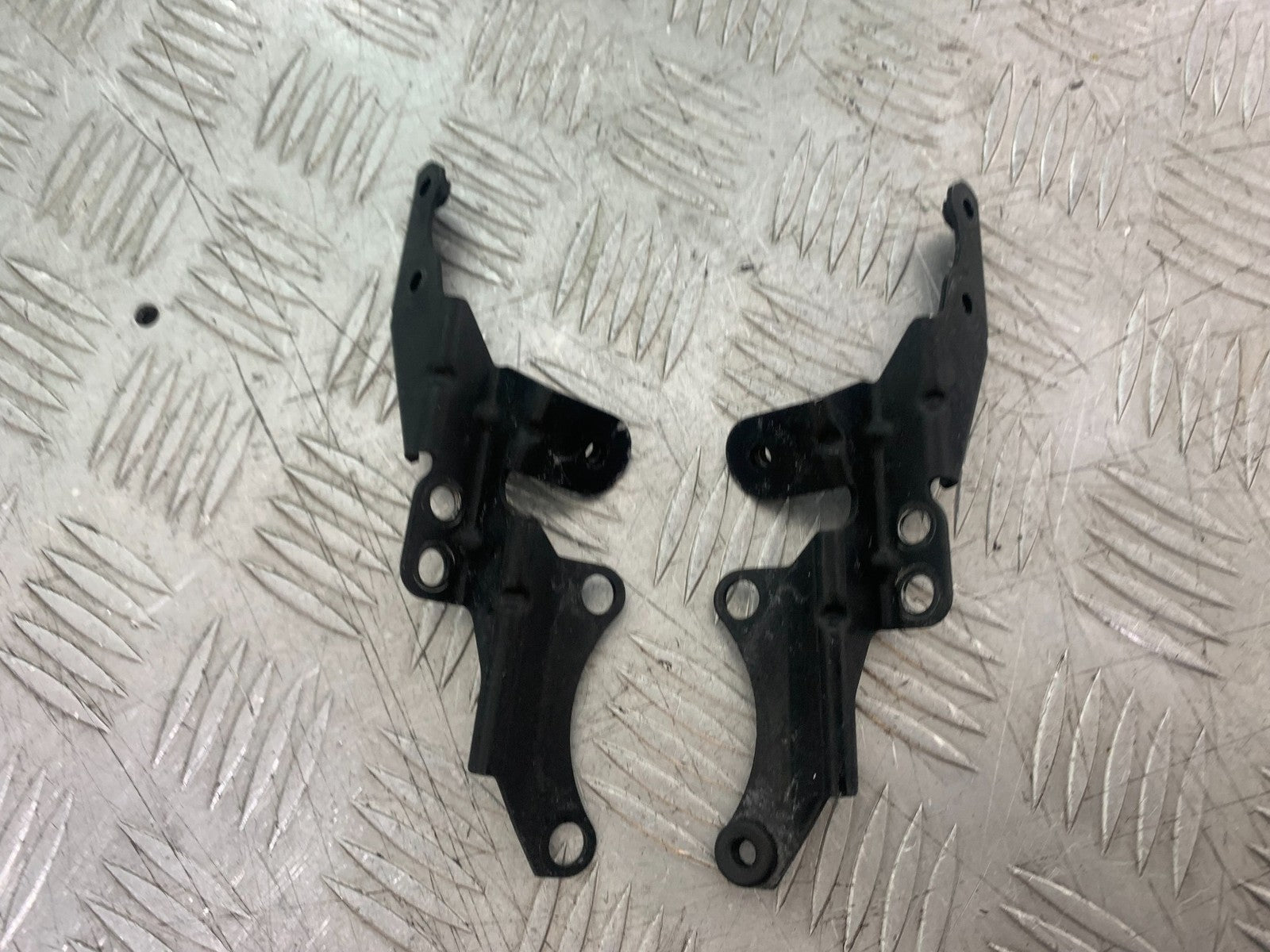 KAWASAKI ER6 N HEADLIGHT BRACKETS YEAR 2012-2017 (CMB1324)