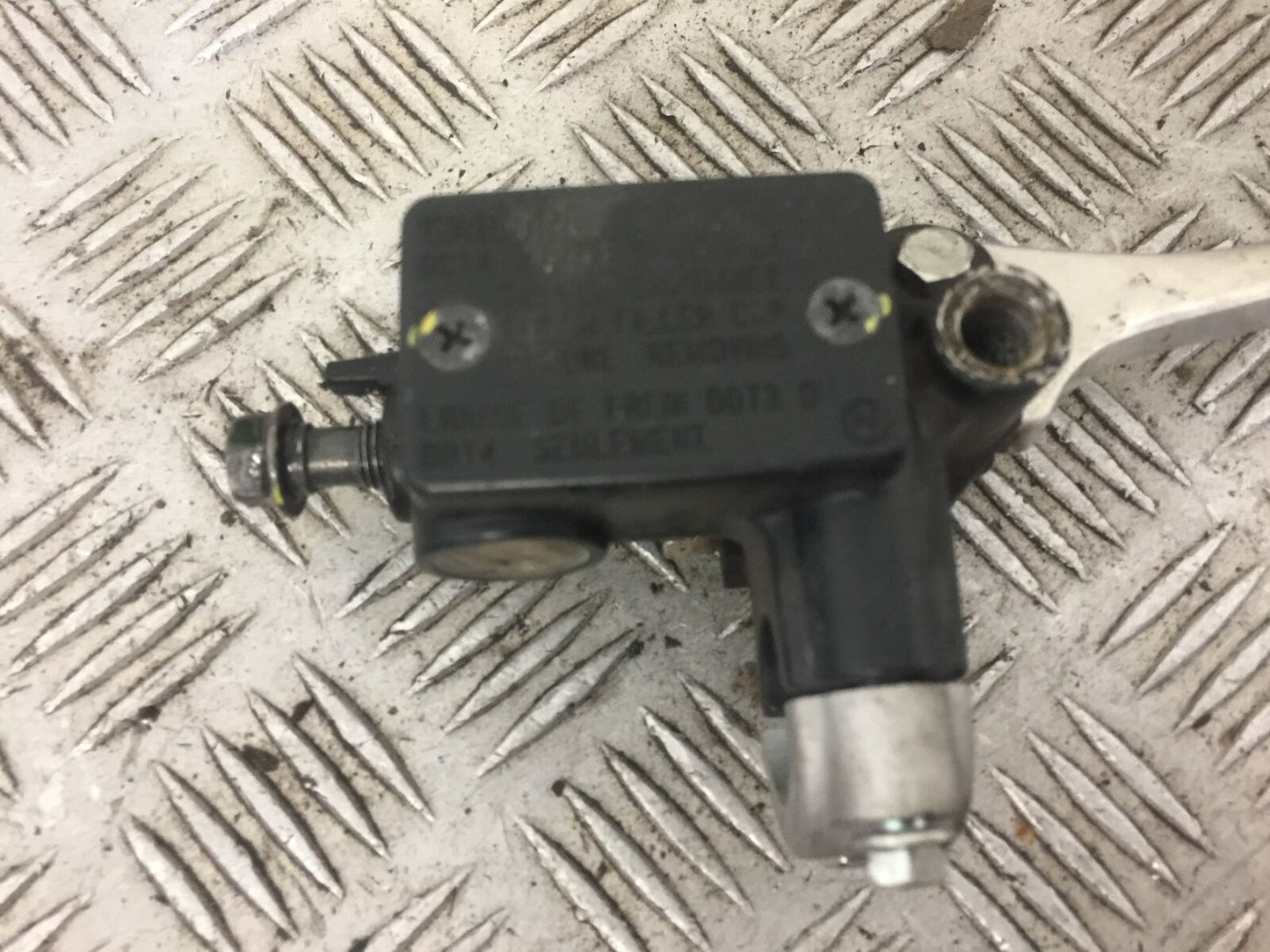 HONDA VISION NSC110 NSC 110 FRONT MASTER CYLINDER YEAR 2012  STOCK 600