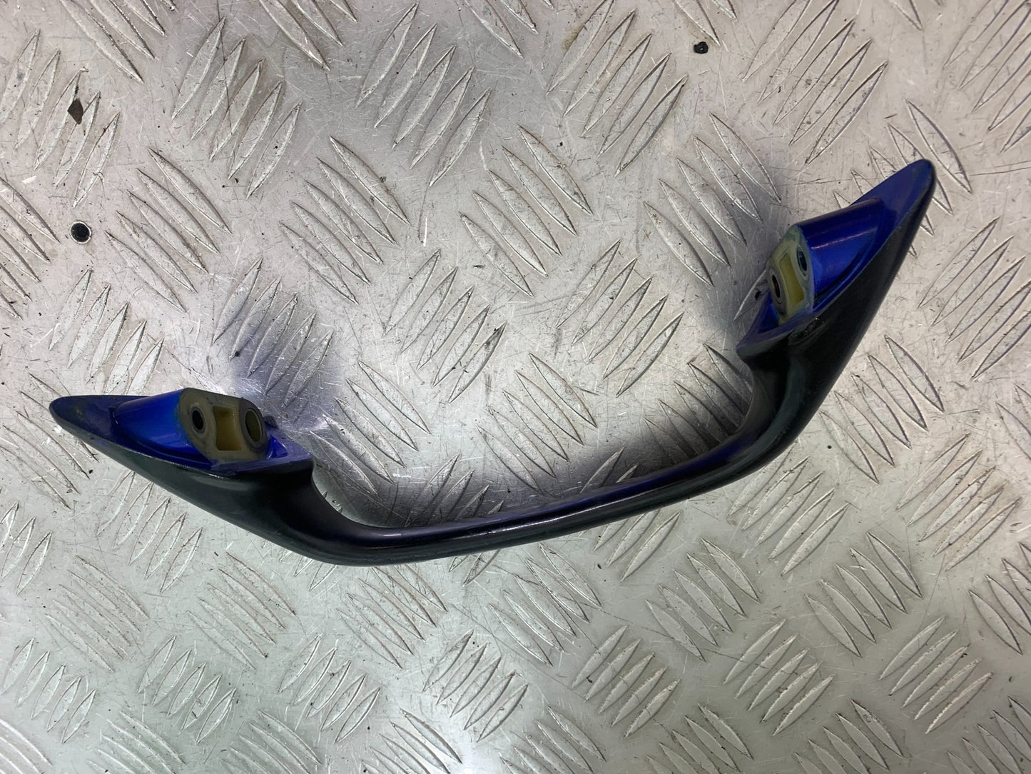 SUZUKI GSF600 GSF 600 BANDIT GRAB RAILS YEAR 2001-2003(CMB1157)