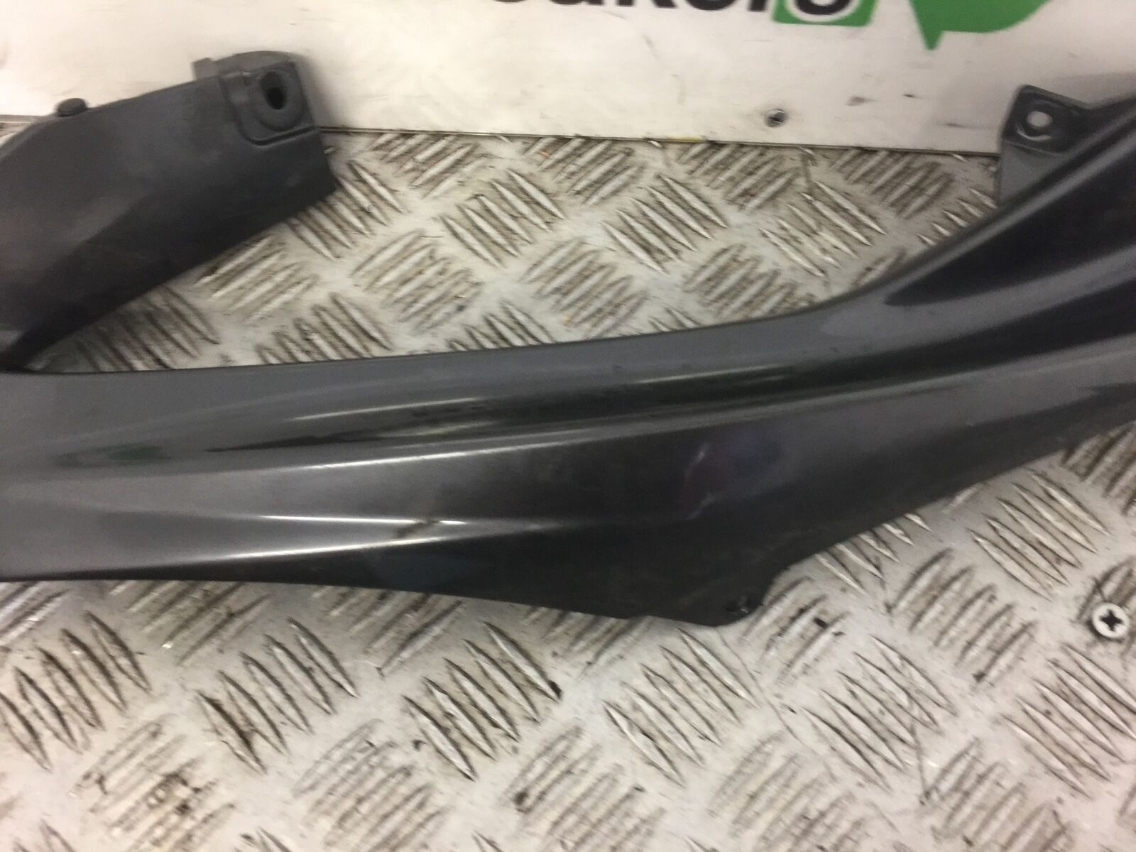 YAMAHA R6 LEFT SIDE INFILL PANEL YEAR 2008 (STOCK 318)