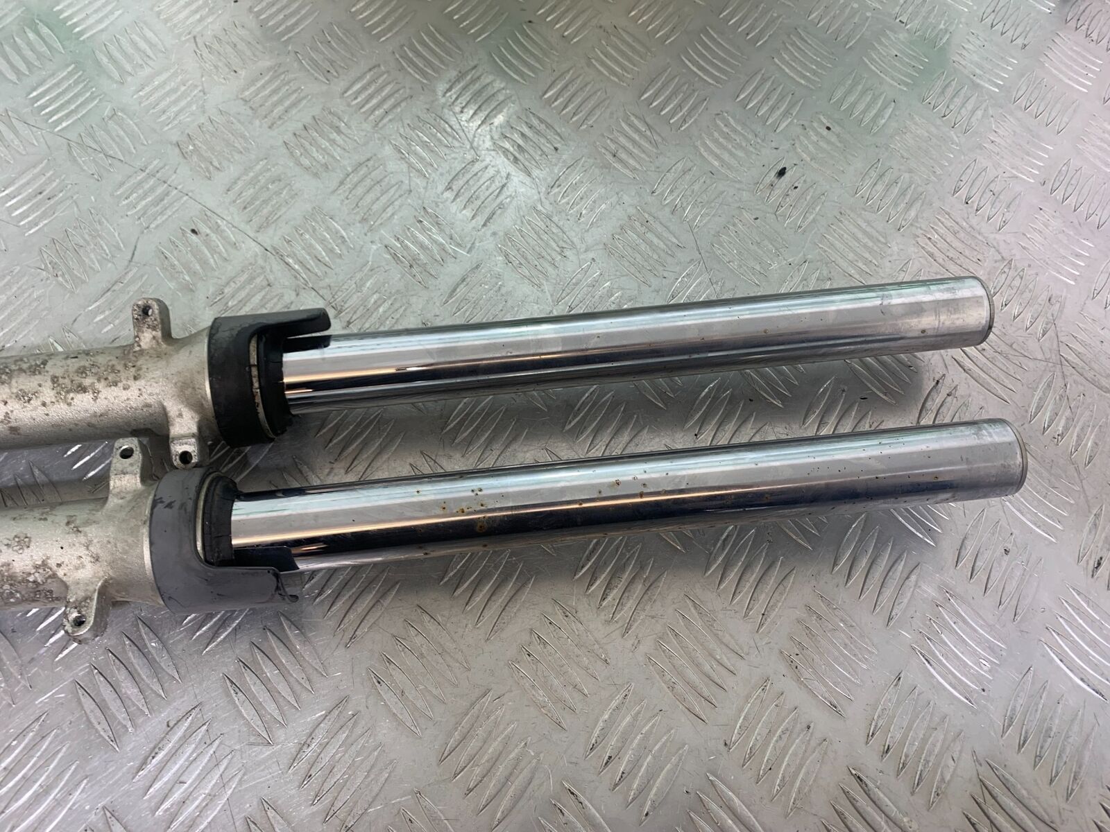 HONDA CB600 CB 600 HORNET FORKS   YEAR 1998 -2002 (CMB1126)