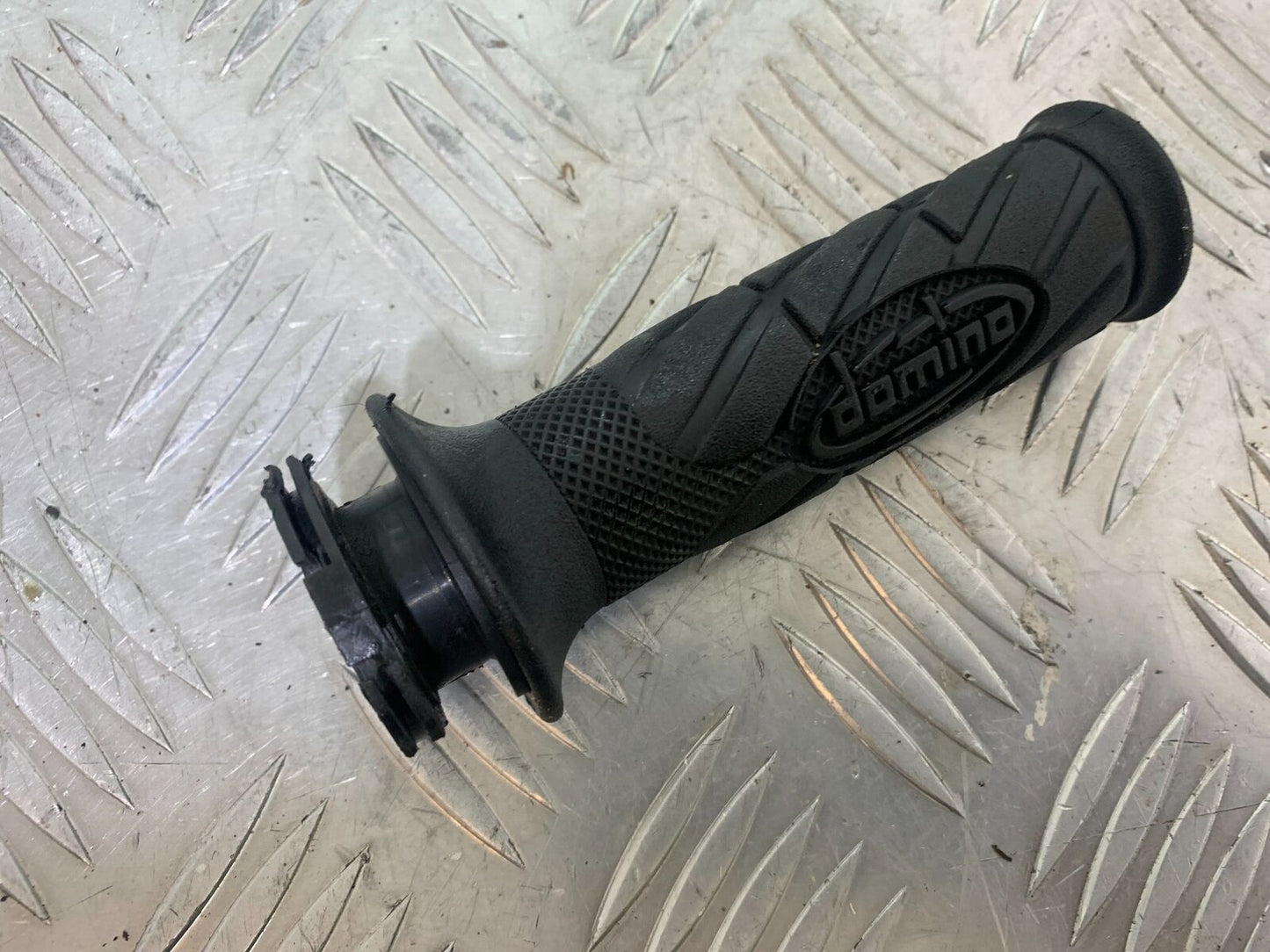 KTM 990 SUPERMOTO T THROTTLE TWIST GRIP  YEAR 2010-2011  (CMB1127)