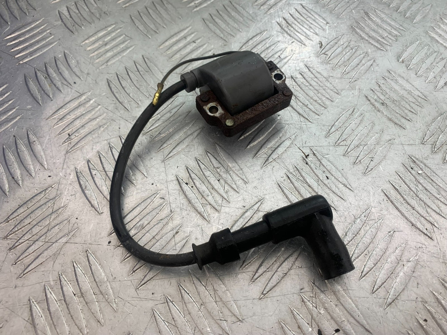 SUZUKI GP100 GP 100 COIL AND CAP  YEAR 1978-1988 (CMB1259)