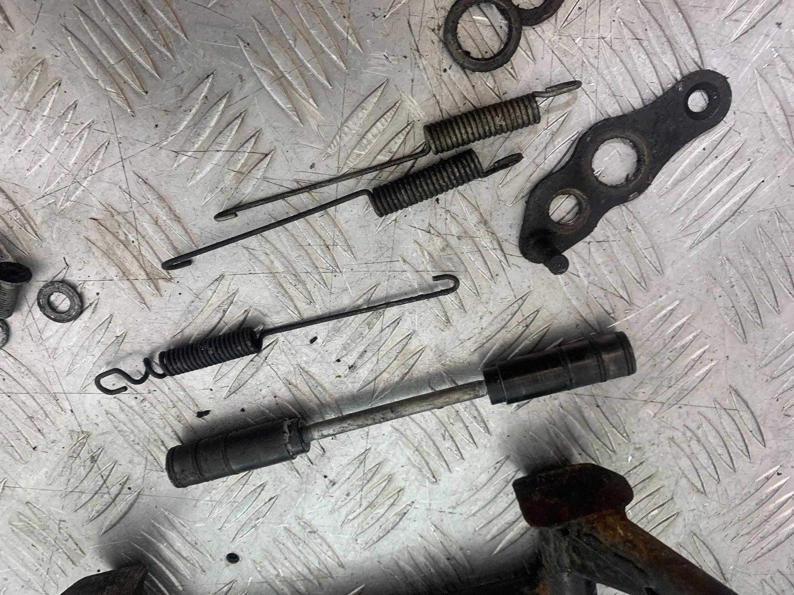 BMW R850 R R850R CENTER STAND   YEAR 1994-2002 (CMB1170)