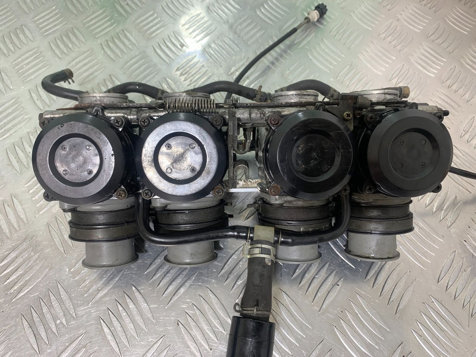 YAMAHA YZF600 YZF 600 THUNDERCAT CARBS 1996-2003 (CMB1046)