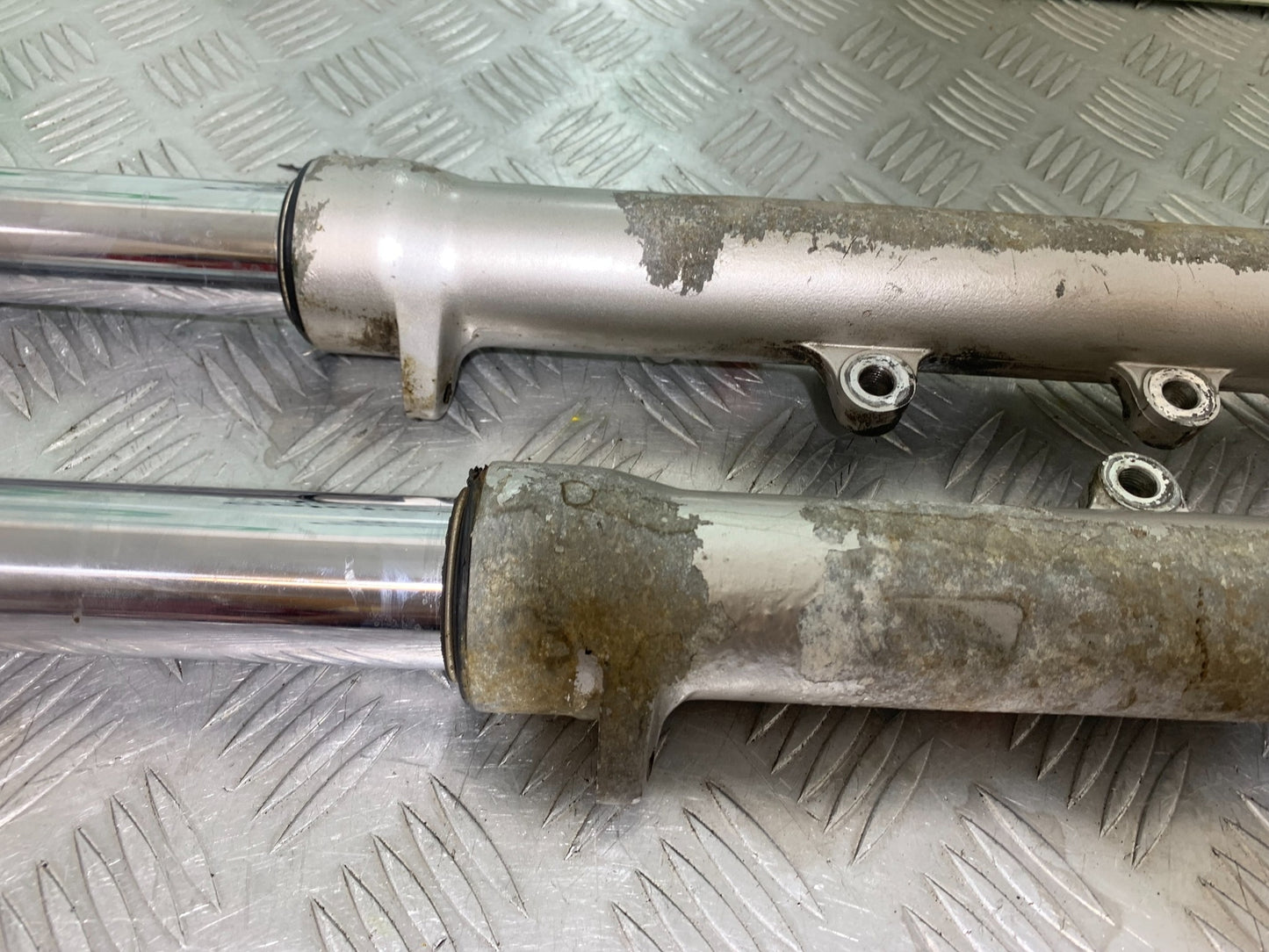 SUZUKI GSF1200  GSF 1200 BANDIT FORKS  YEAR 1997-2000 (CMB1149)