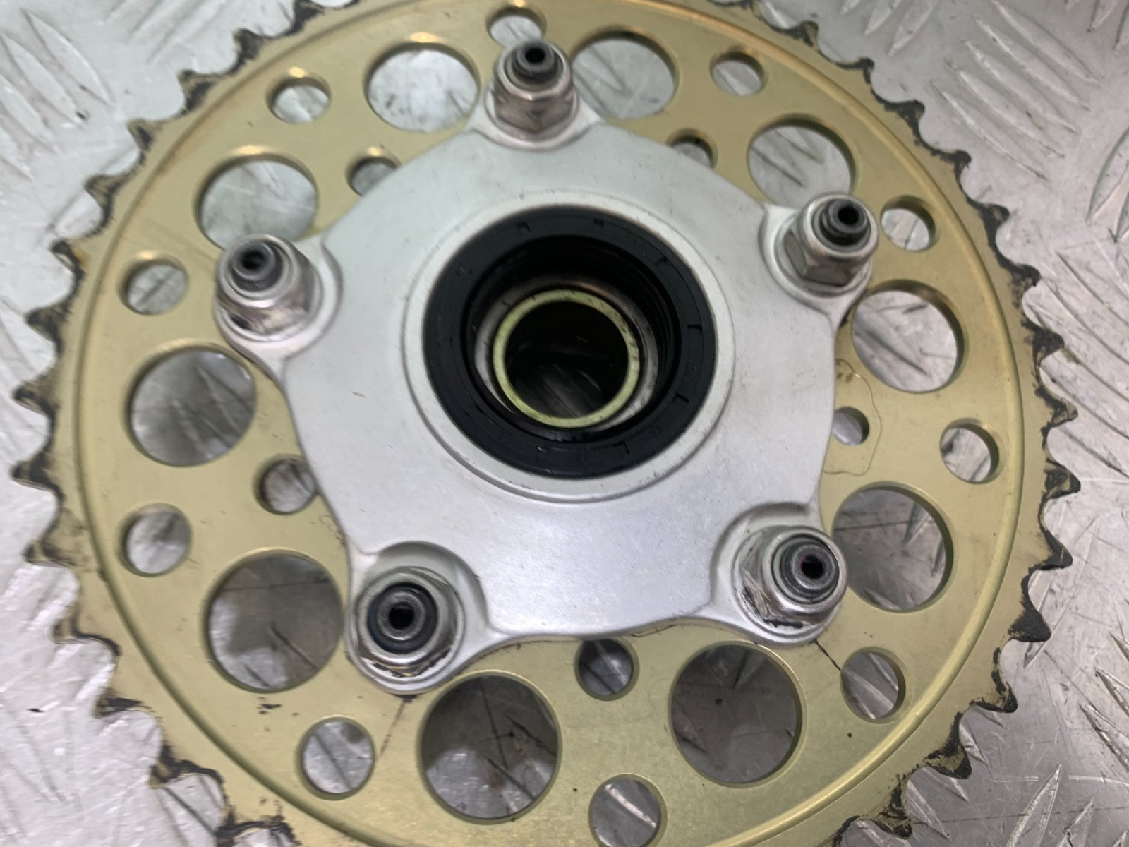 APRILIA TUONO 1000 V4R SPROCKET CARRIER  YEAR 2011-13  (CMB1331)