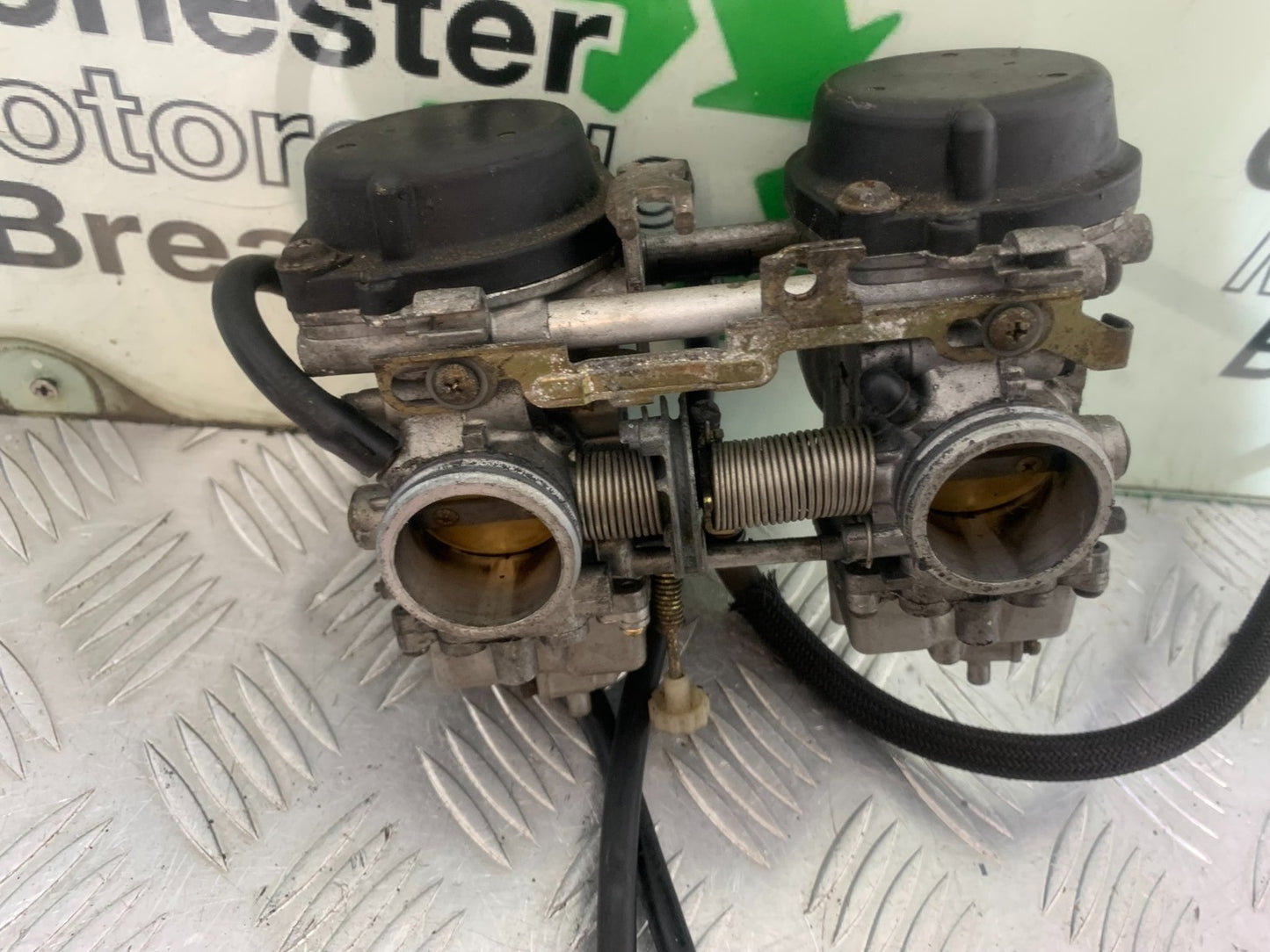 SUZUKI GS500 GS 500 CARBS  YEAR 2001-2008 (CMB1254)