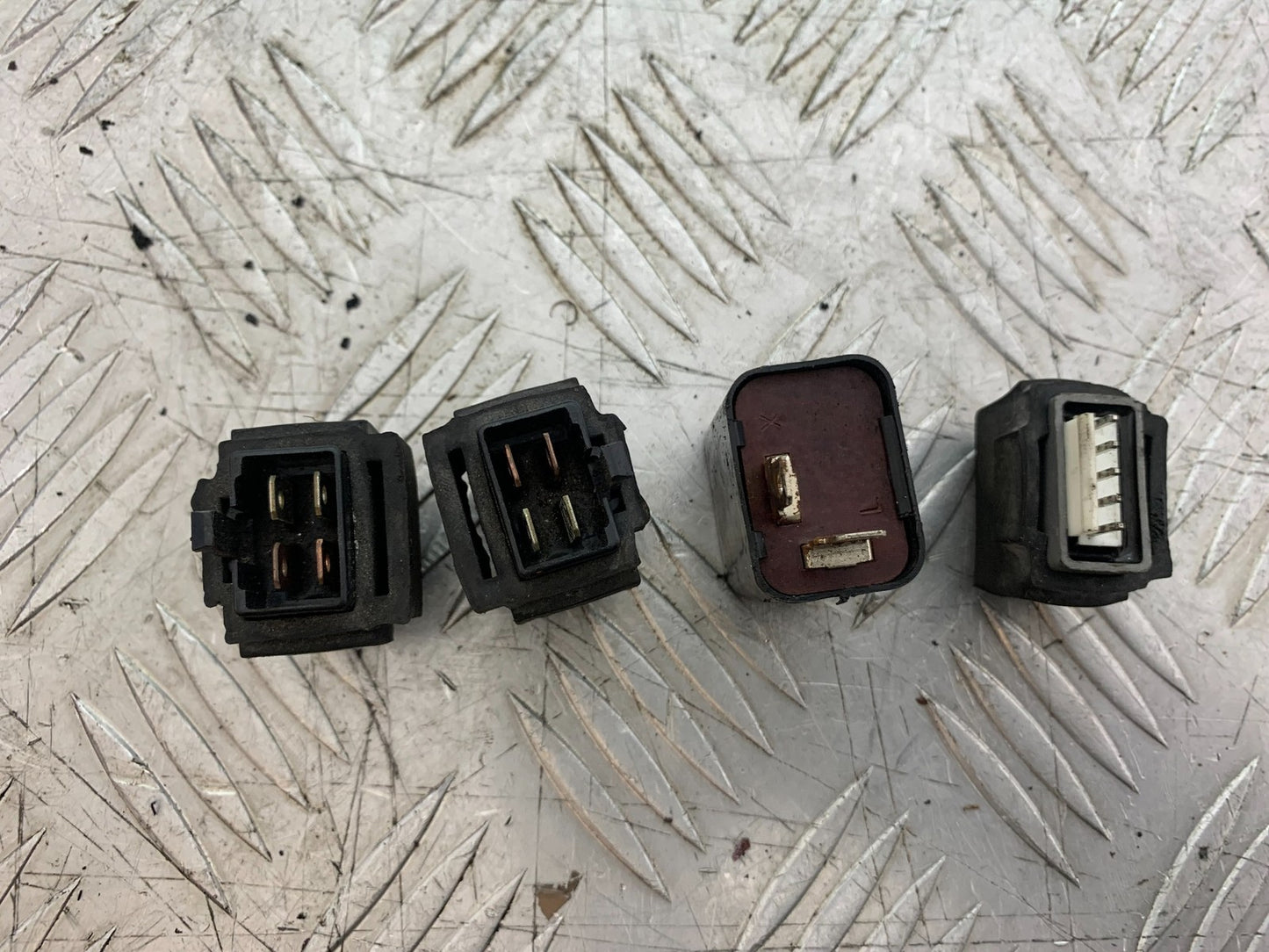 APRILIA RSV1000 RSV 1000 MILLE RELAYS  1998- 2003 (CMB1184)