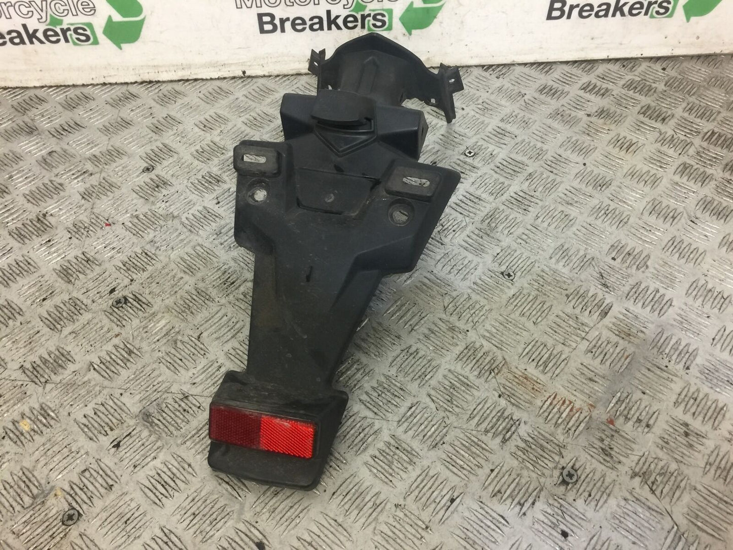 KYMCO CK1 125 REAR MUDGUARD  YEAR 2015 (STOCK 692)