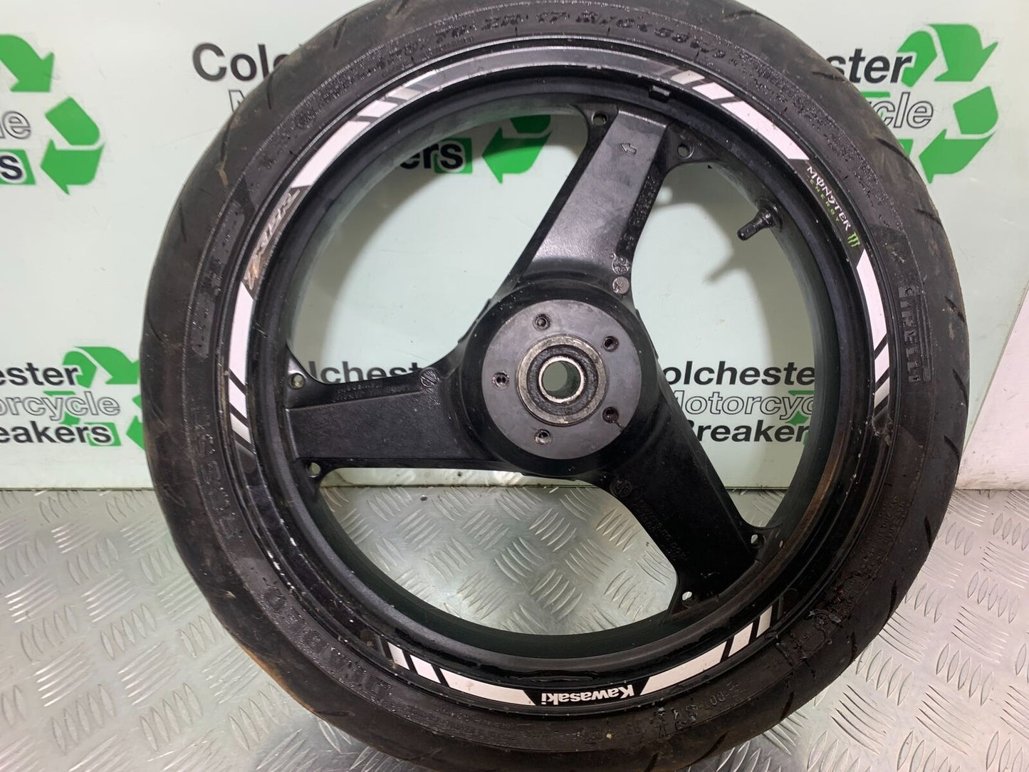 KAWASAKI ZX12R ZX12 FRONT WHEEL  YEAR 2000-01 (CMB1038)