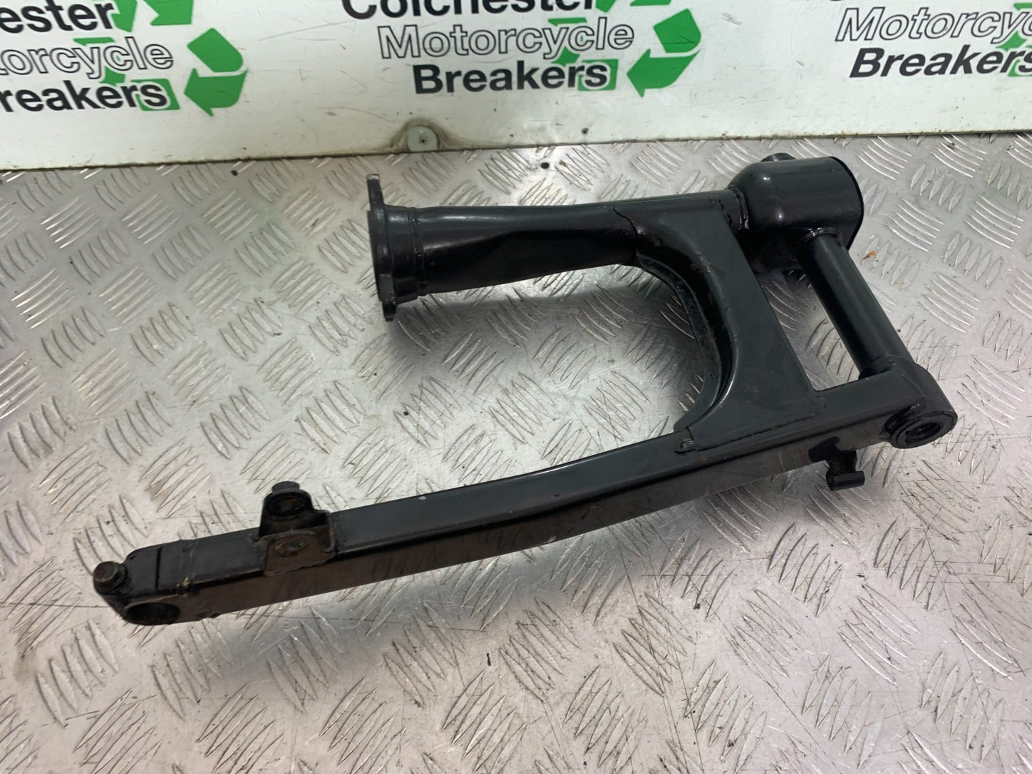 HONDA VT700 VT 700 SHADOW SWINGARM  YEAR 1984-85 (CMB1328)